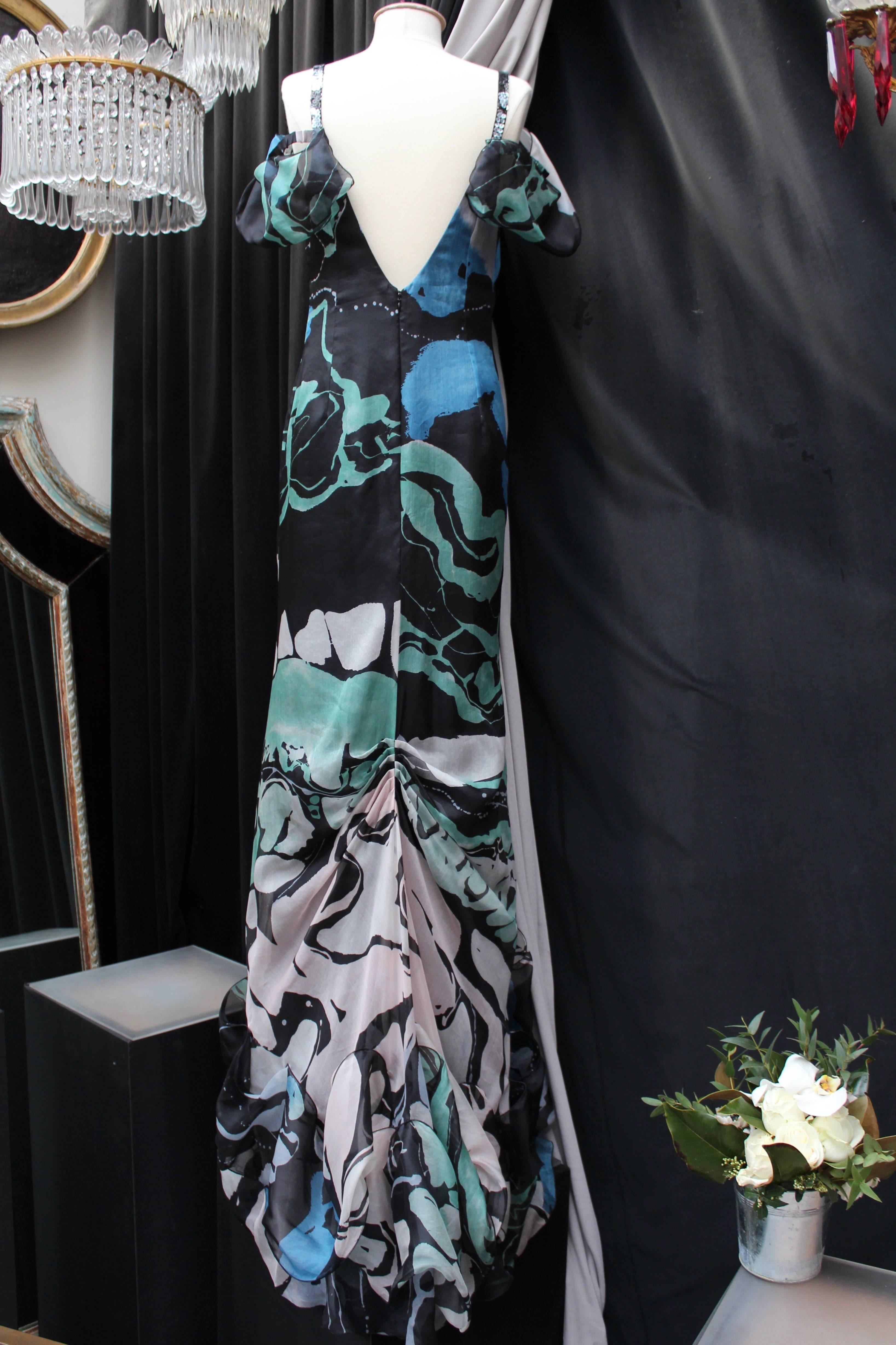 Christian Lacroix long flounced organza evening dress with abstract pattern prin In New Condition For Sale In Paris, FR