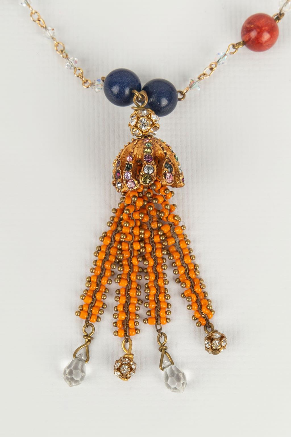 Christian Lacroix Lange Halskette mit mehrfarbigen Perlen Damen im Angebot