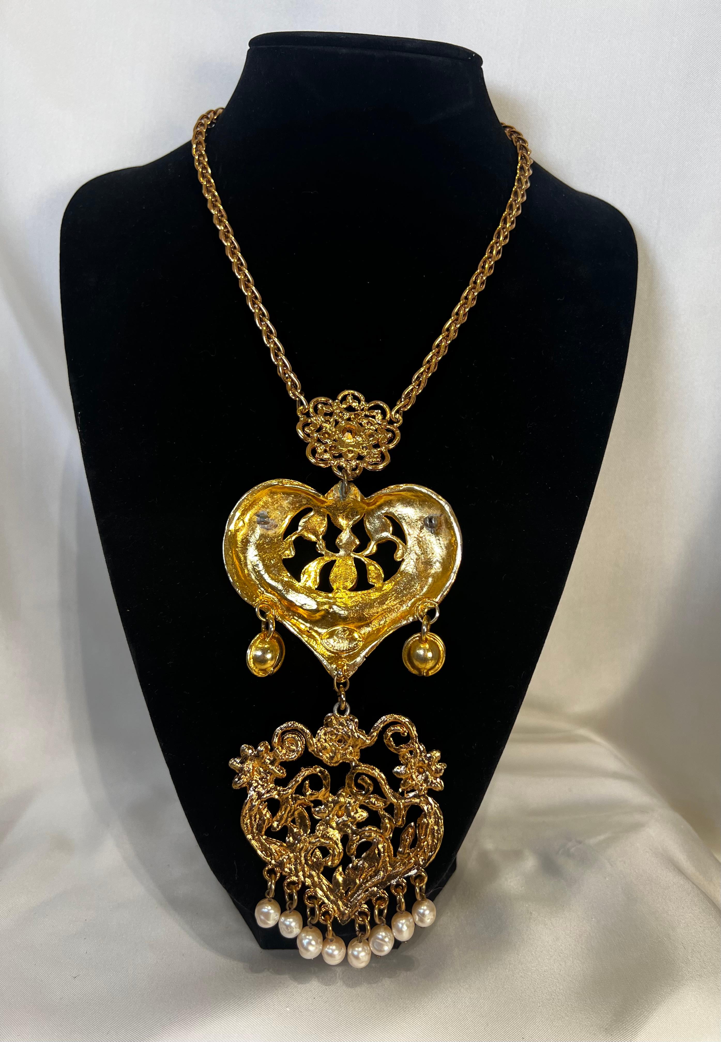 Christian Lacroix Necklace Heart Pendant  Resin Vintage France Fashion Jewelry For Sale 5