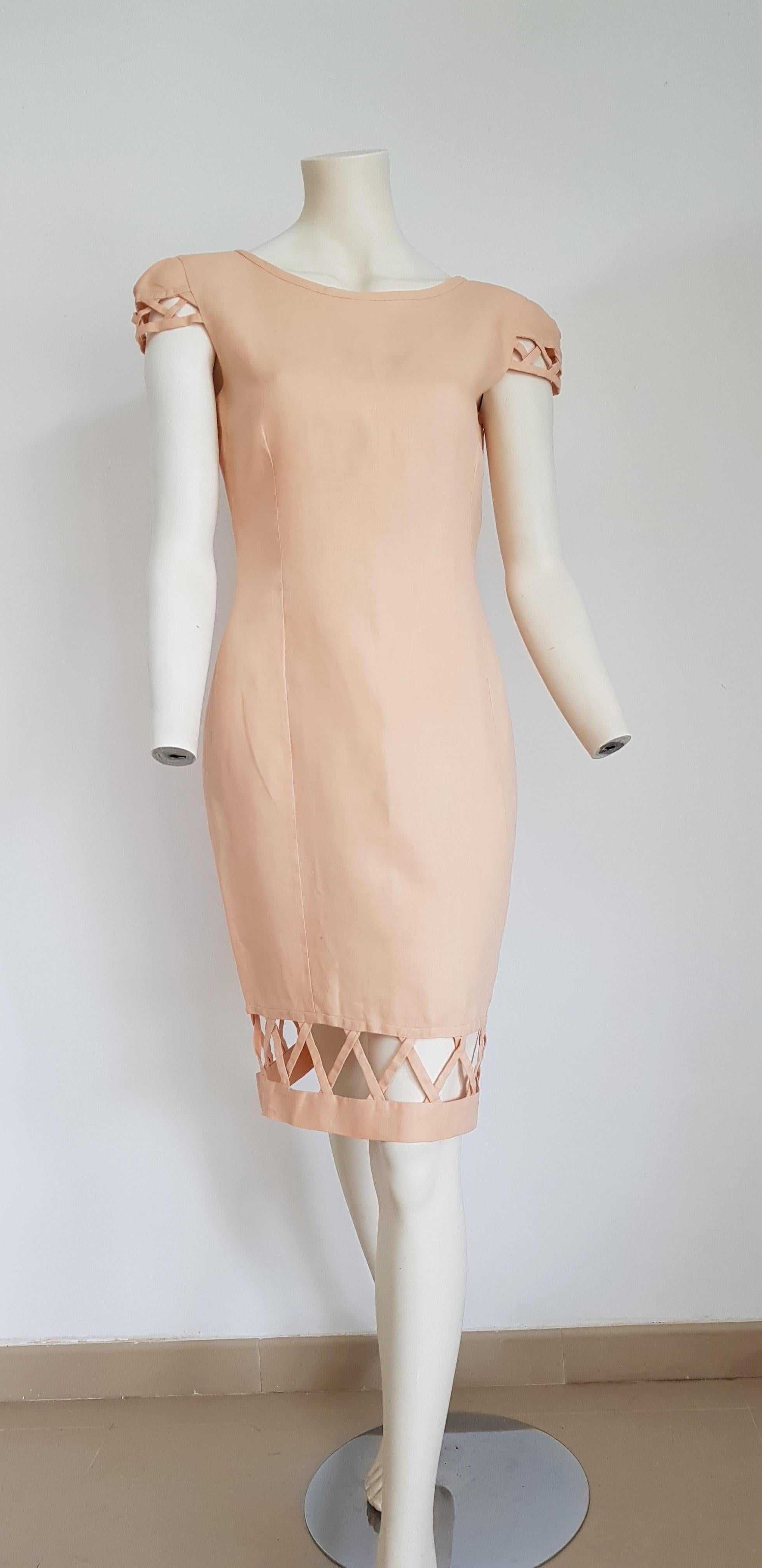 Christian LACROIX Haute Couture Irish linen with perforated edges, short sleeve, light salmon color dress - Unworn, New. 
SIZE: equivalent to about Small / Medium, please review approx measurements as follows in cm: lenght 98, chest underarm to