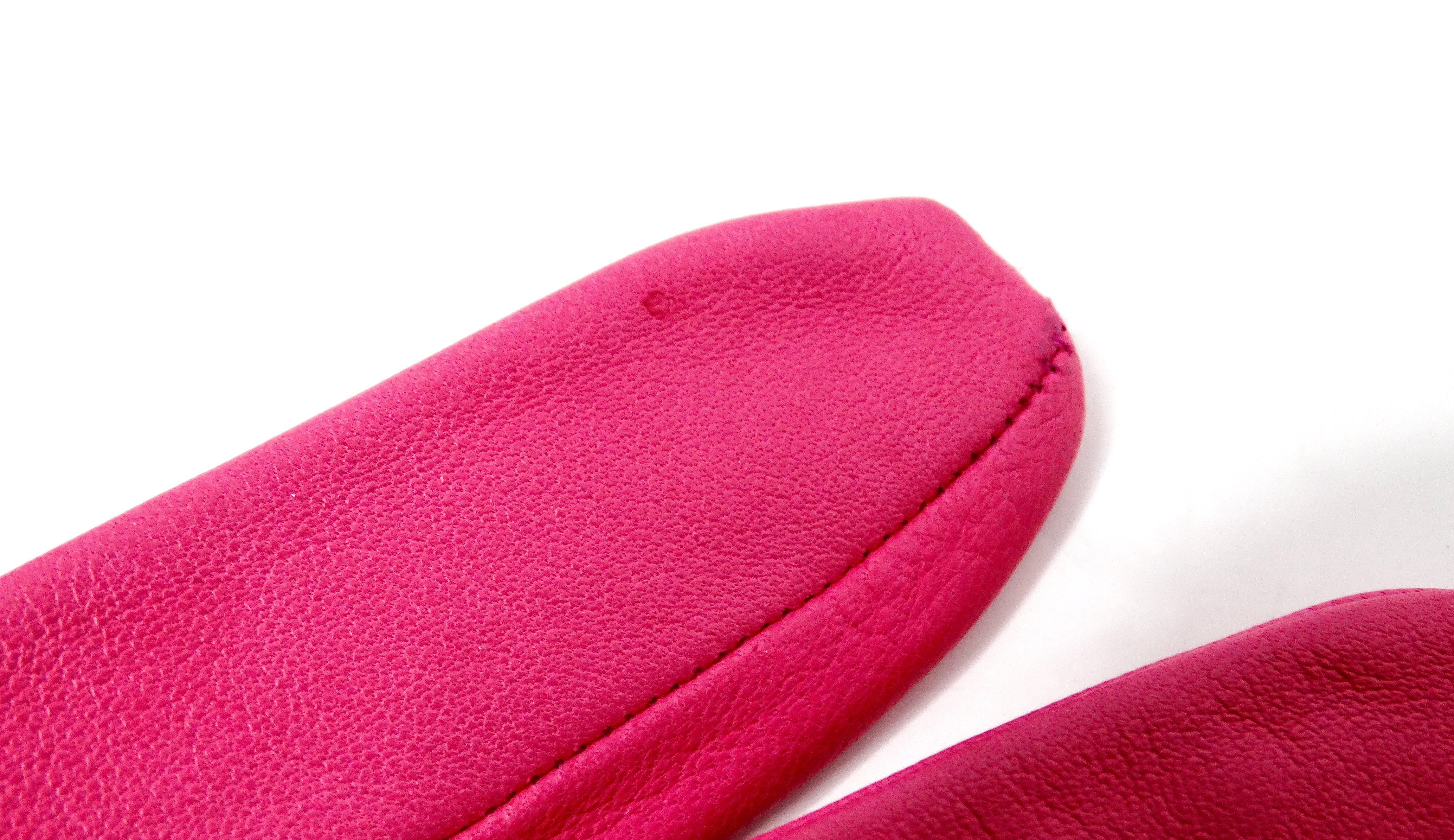 Christian Lacroix Gants en cuir brodé rose et rouge, circa 1990 en vente 1