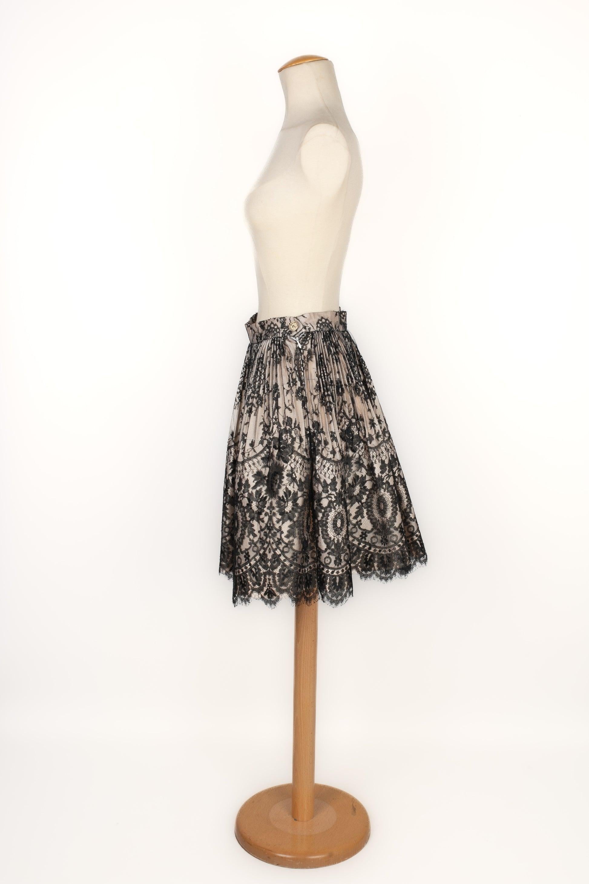 Women's Christian Lacroix Pleated Beige Wild Silk Skirt For Sale