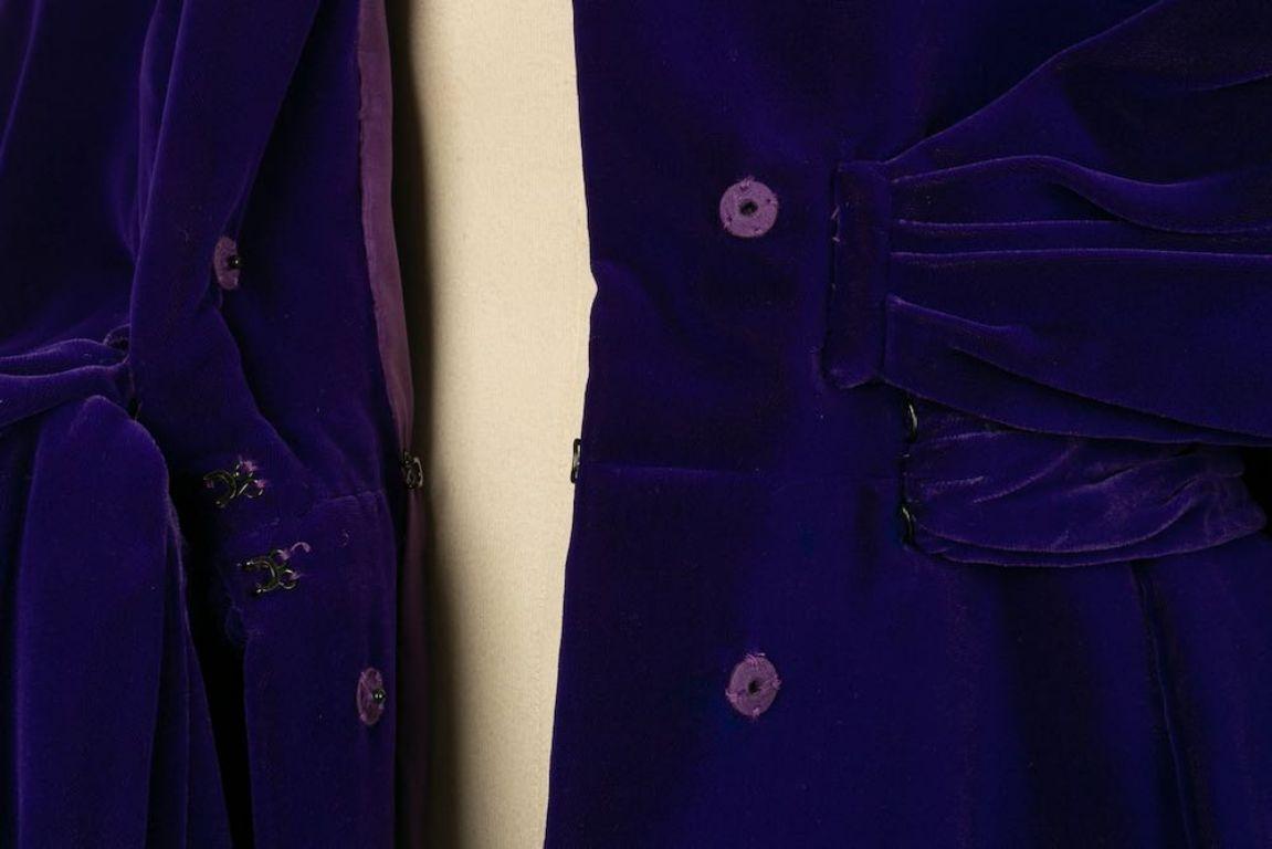 Christian Lacroix Purple Silk Velvet Haute Couture Coat, Size 44FR For Sale 3