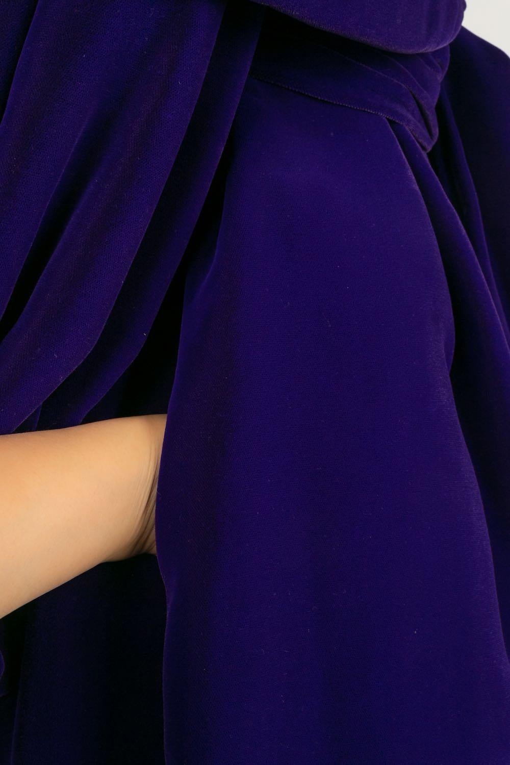 Christian Lacroix Purple Silk Velvet Haute Couture Coat, Size 44FR For Sale 4