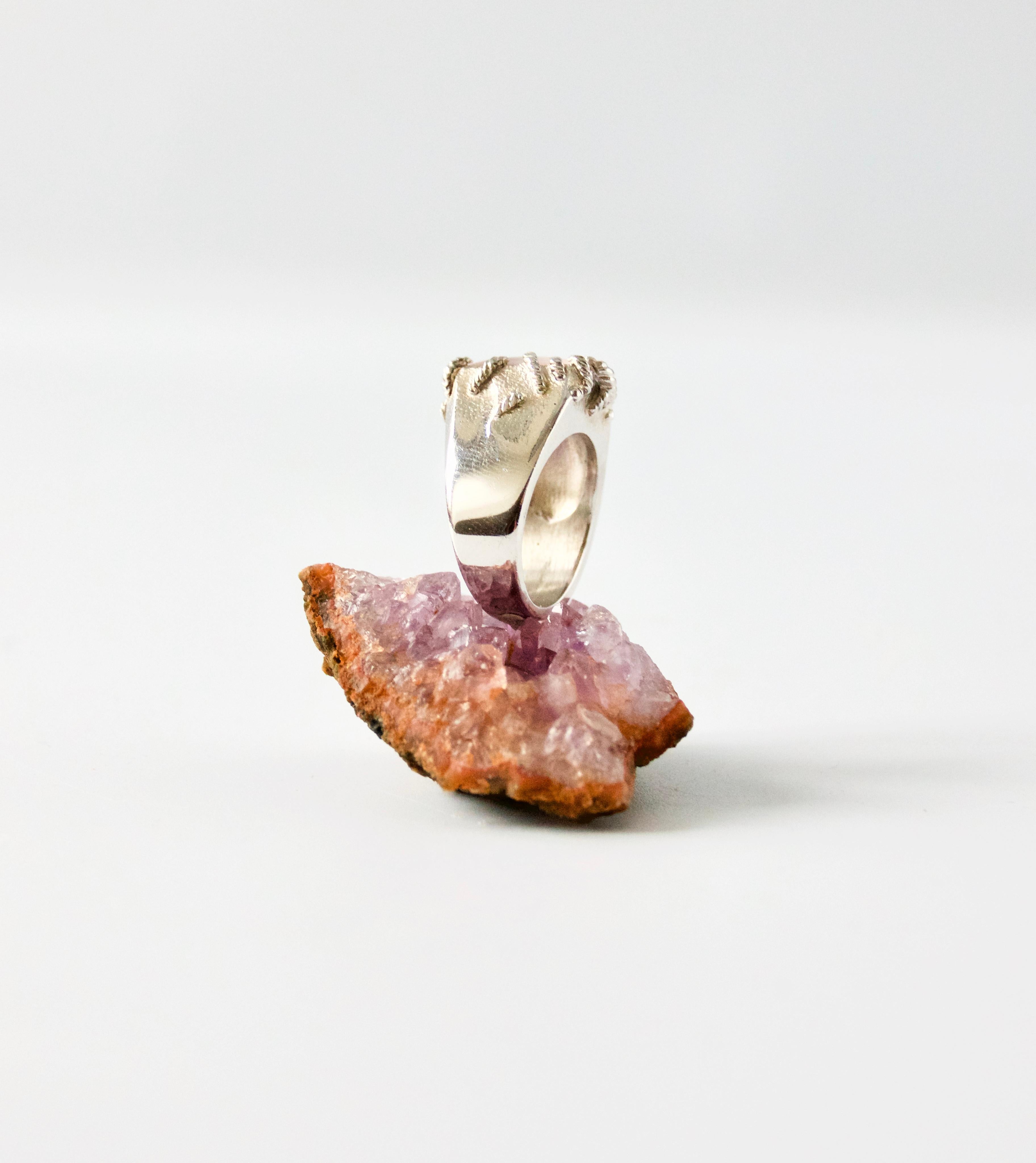 Taglio misto Anello Christian Lacroix, Anello in argento Sterling 925 e quarzo rosa, US 6.9 / FR 54 in vendita