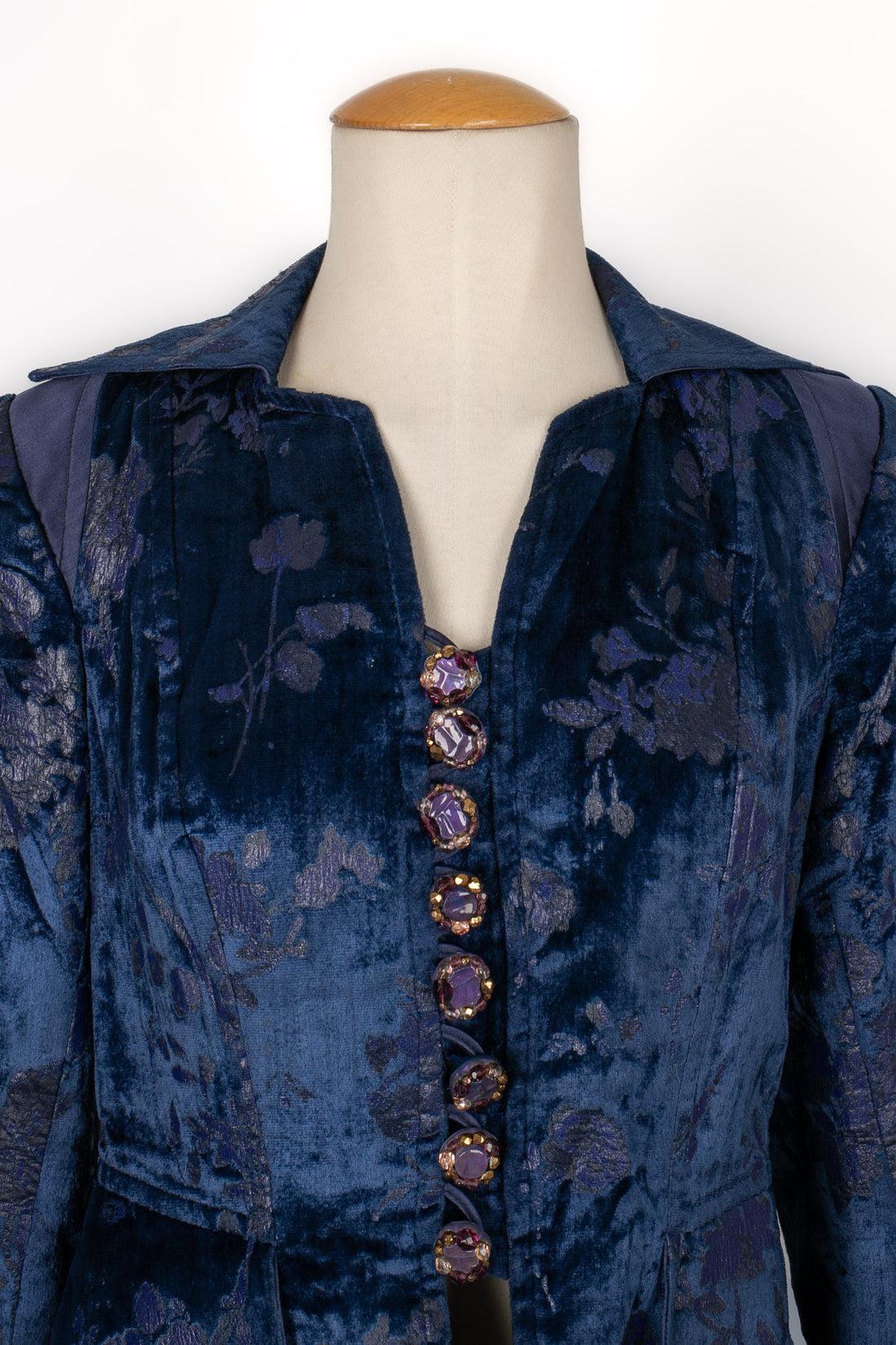 Christian Lacroix tailleur jupe en satin et velours bleu en vente 2