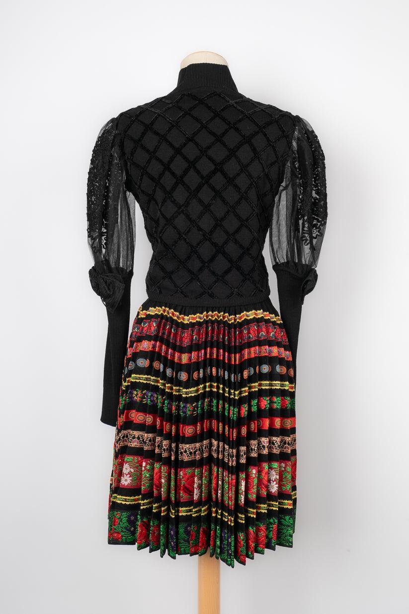Christian Lacroix Set of Long-Sleeve Wool Top and Silk Skirt, 1989 In Excellent Condition For Sale In SAINT-OUEN-SUR-SEINE, FR