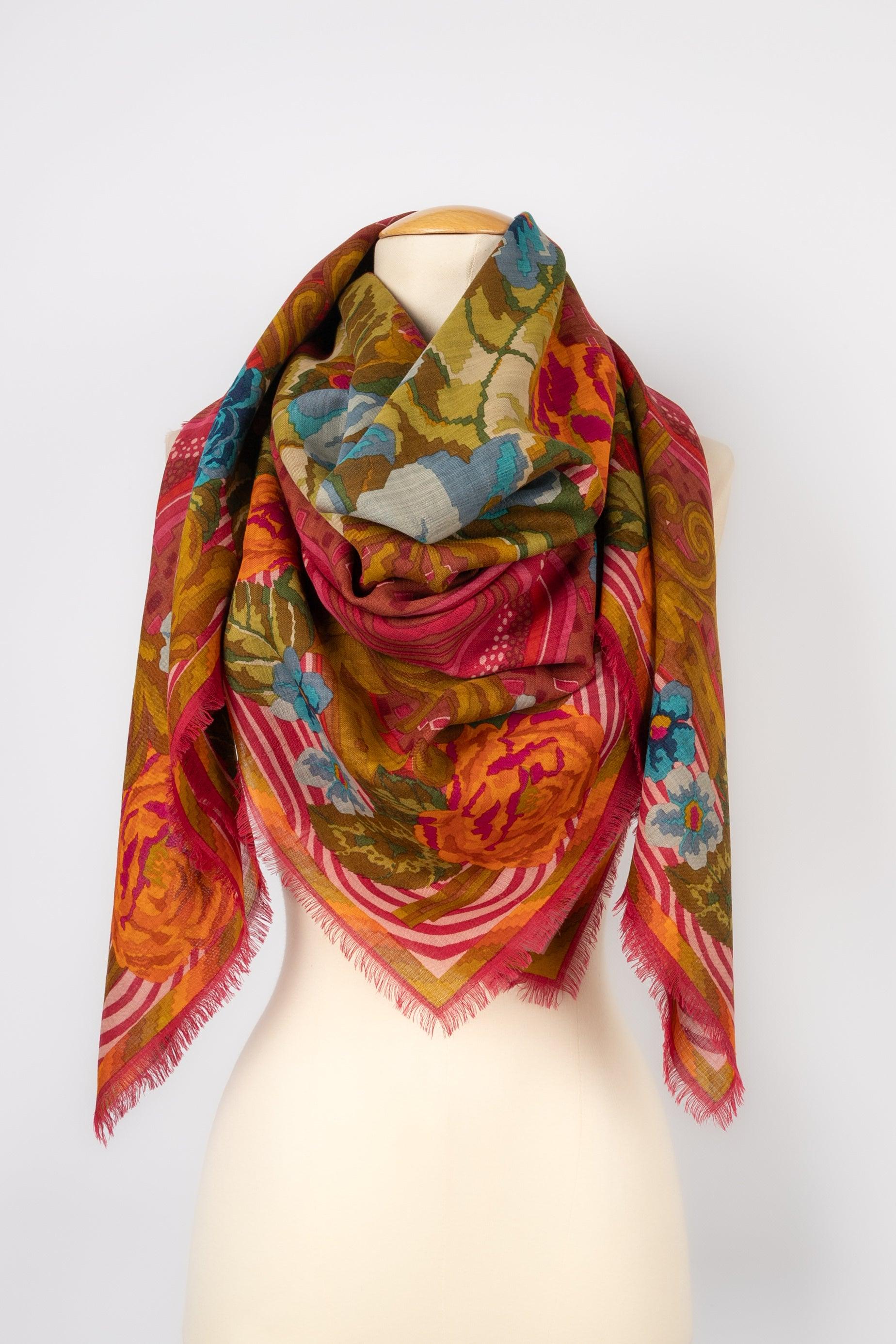Christian Lacroix Silk and Wool Foulard Scarf  In Good Condition In SAINT-OUEN-SUR-SEINE, FR