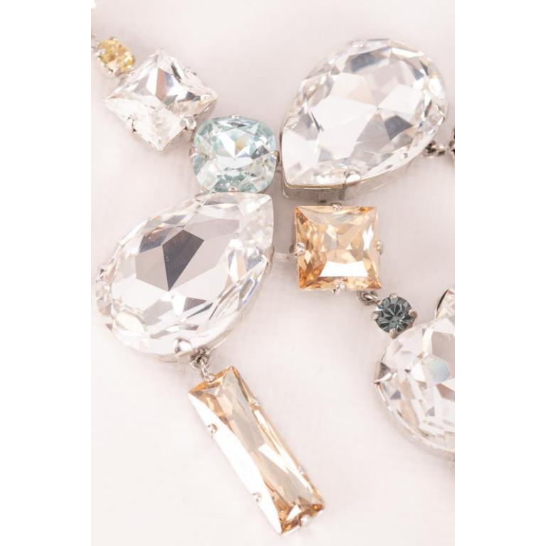 Christian Lacroix Silberne Metall-Brosche mit Anhänger im Angebot 1