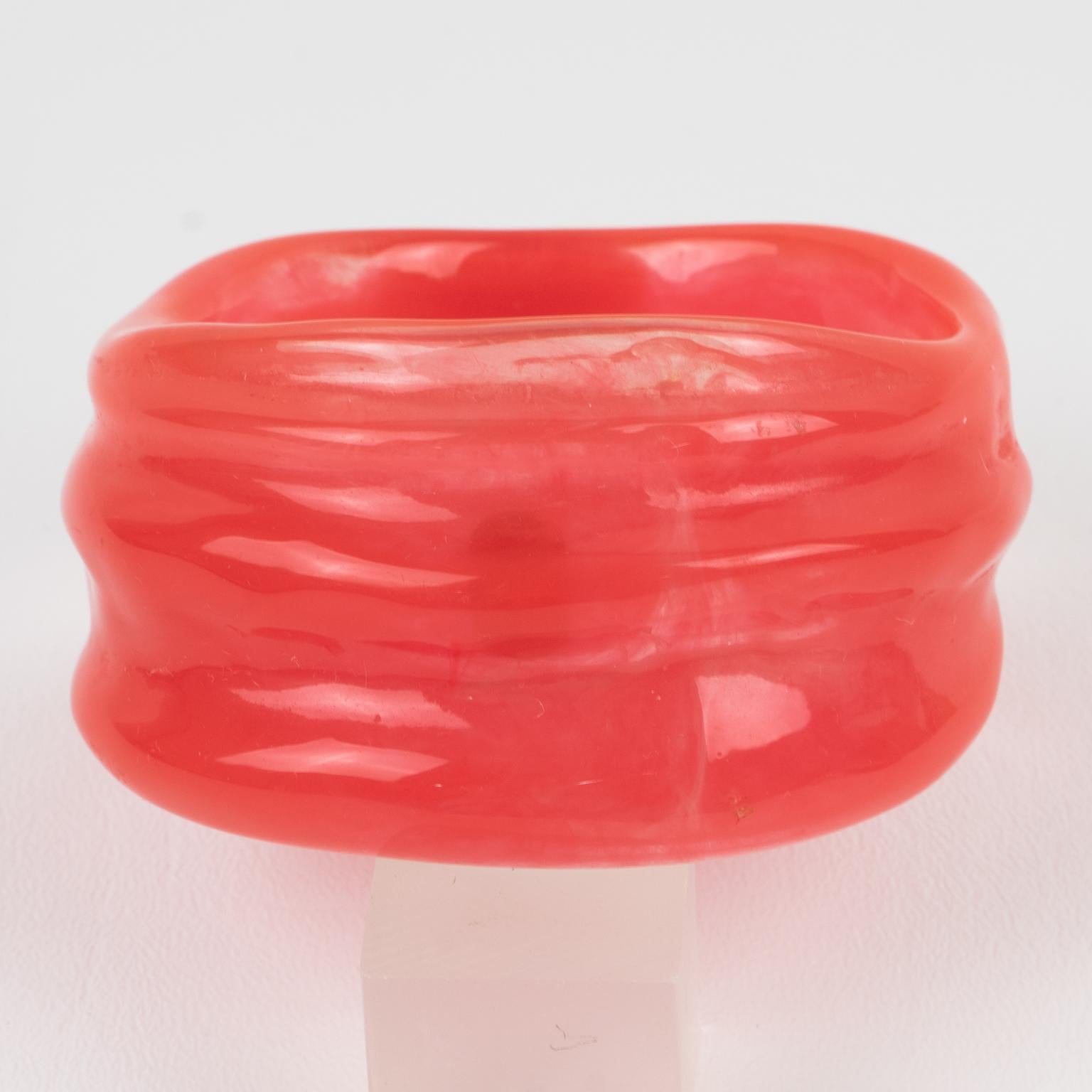 Women's or Men's Christian Lacroix Space Age Pink-Red Resin Lucite Bangle Bracelet For Sale