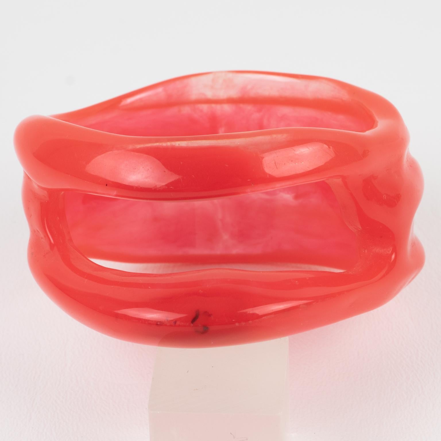 Christian Lacroix Space Age Pink-Red Resin Lucite Bangle Bracelet For Sale 1