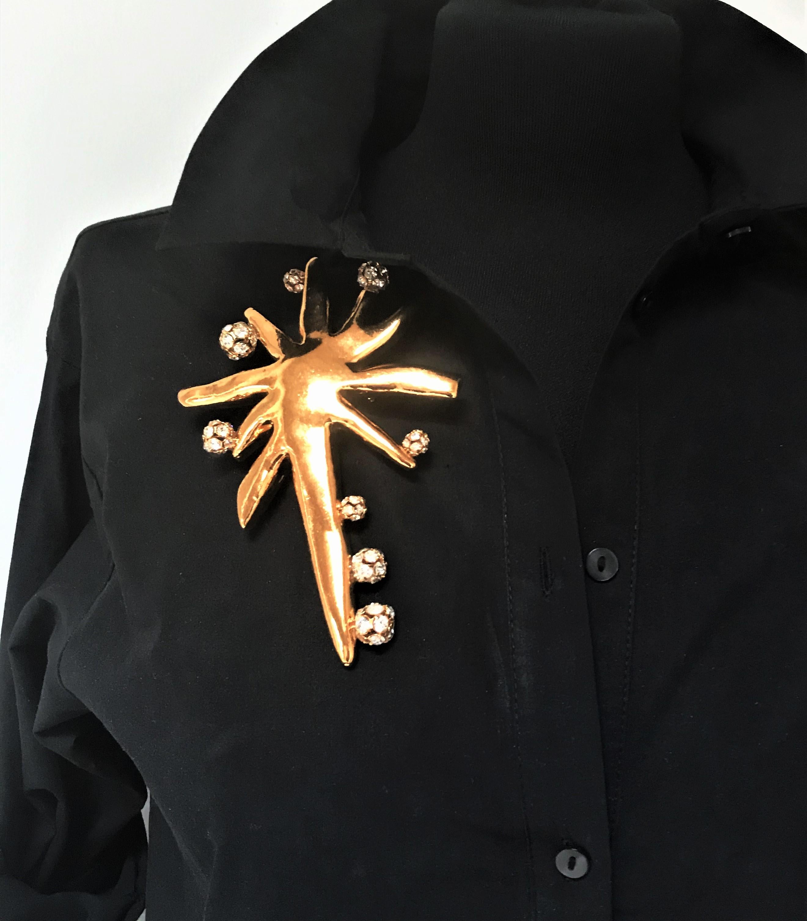 Christian Lacroix star brooch with glittering balls, gold toned Resin 1980/90s For Sale 3