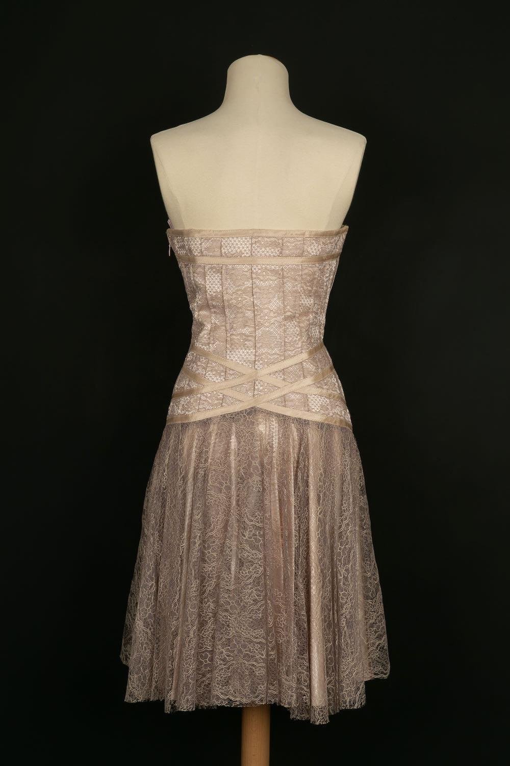 Christian Lacroix Strapless Lace Silk Dress In Excellent Condition For Sale In SAINT-OUEN-SUR-SEINE, FR