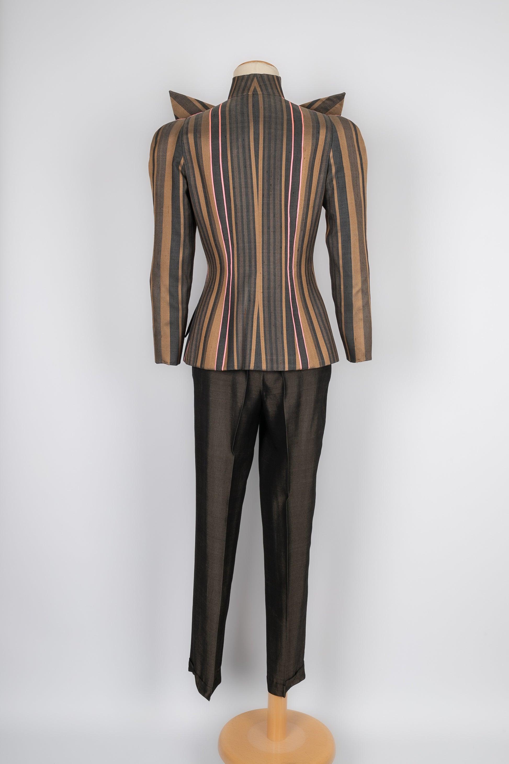 Christian Lacroix Suit Set of Pants and Jackete Haute Couture In Good Condition For Sale In SAINT-OUEN-SUR-SEINE, FR
