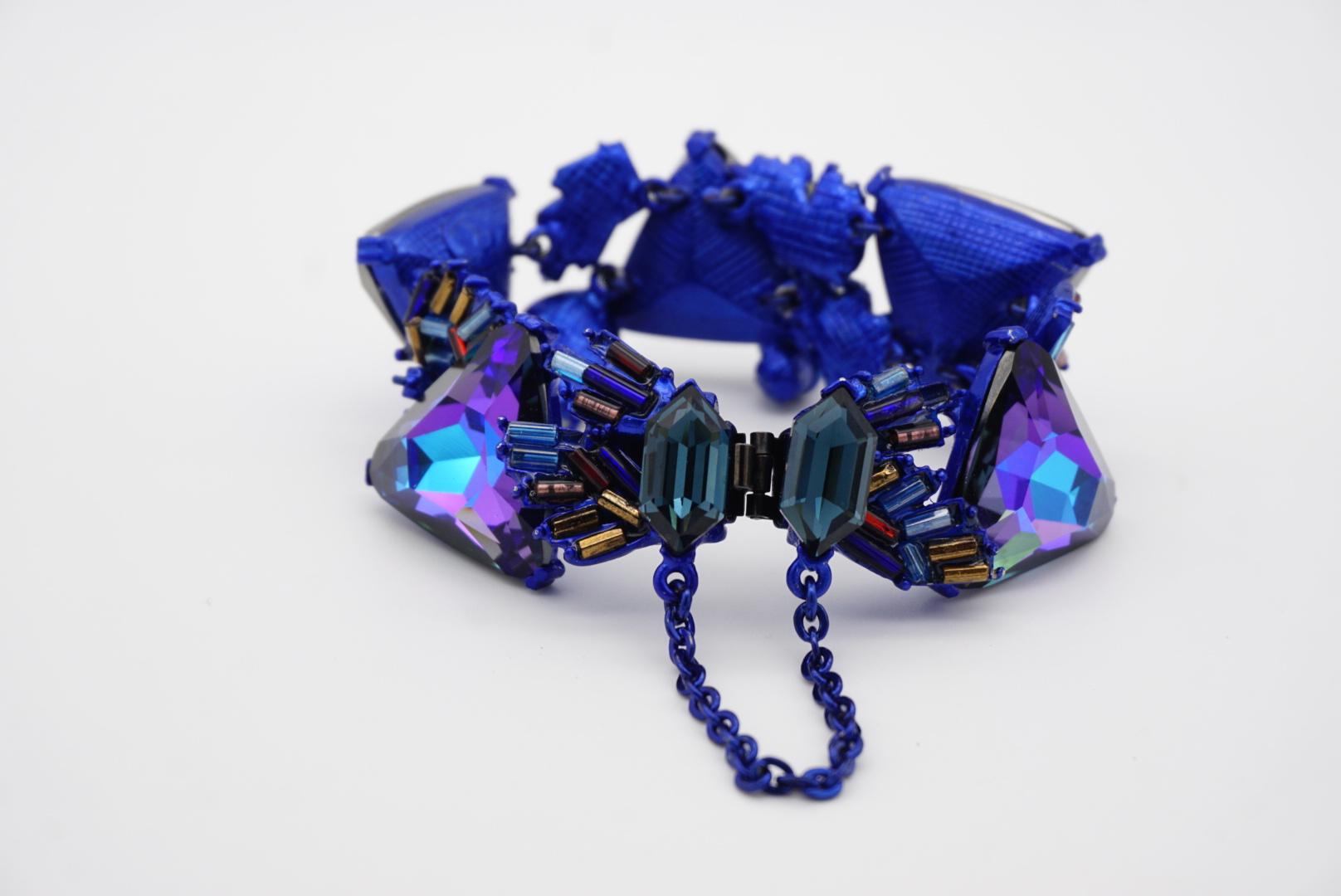 Christian Lacroix Vintage 1980s Crystals Navy Purple Iridescent Bangle Bracelet For Sale 4