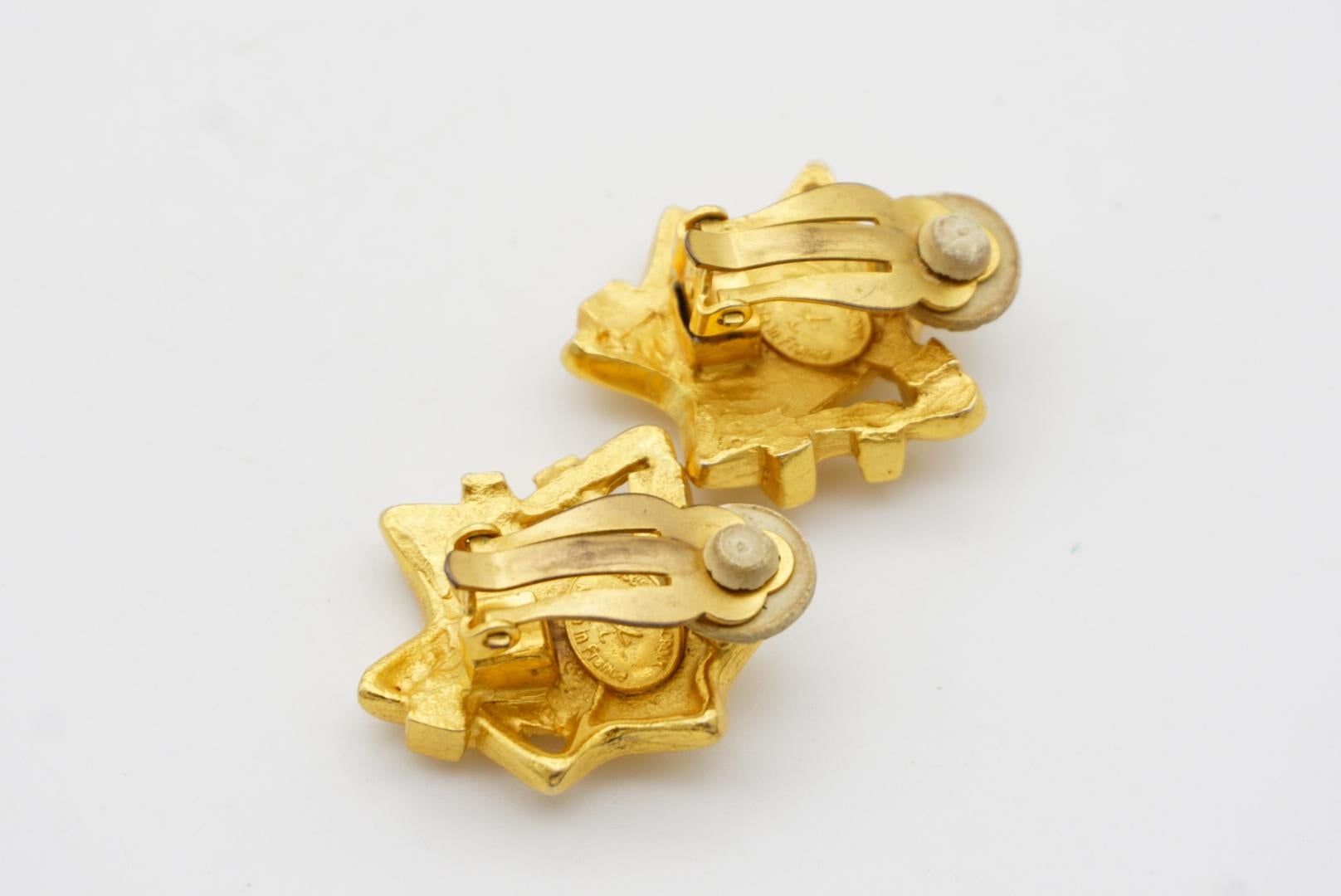 Christian Lacroix Vintage 1980s Geometric Face Smile Openwork Gold Clip Earrings For Sale 6