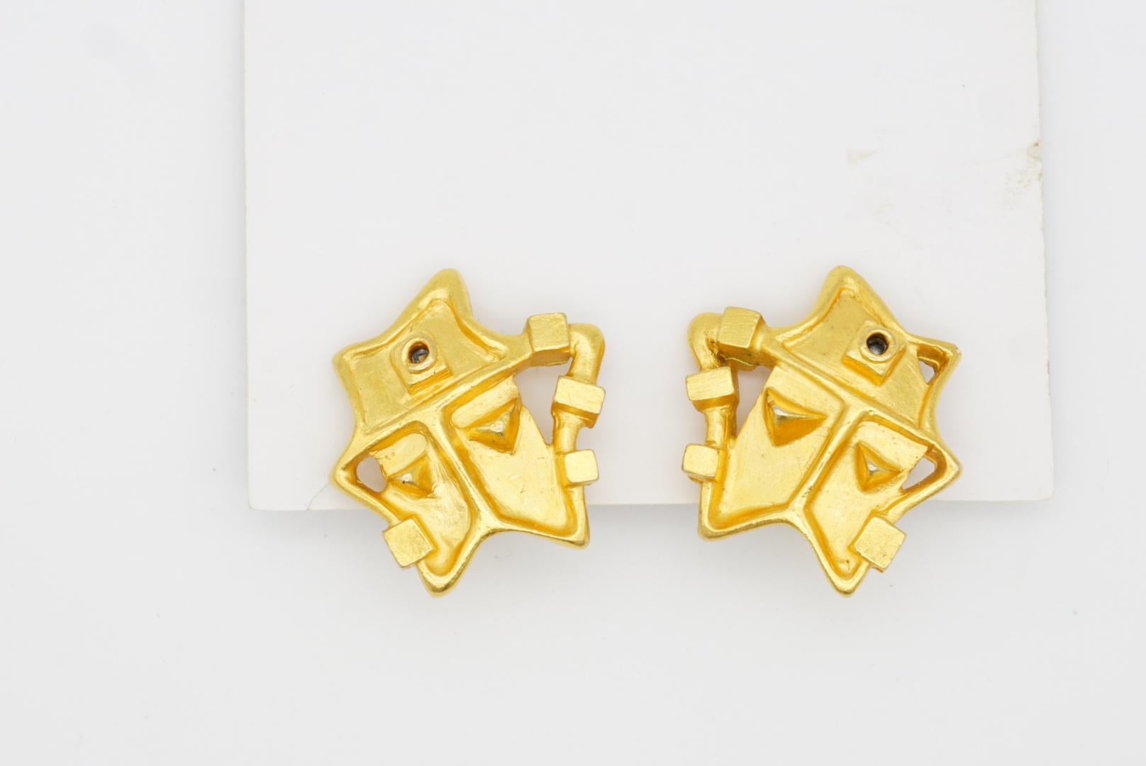 Christian Lacroix Vintage 1980s Geometric Face Smile Openwork Gold Clip Earrings For Sale 3
