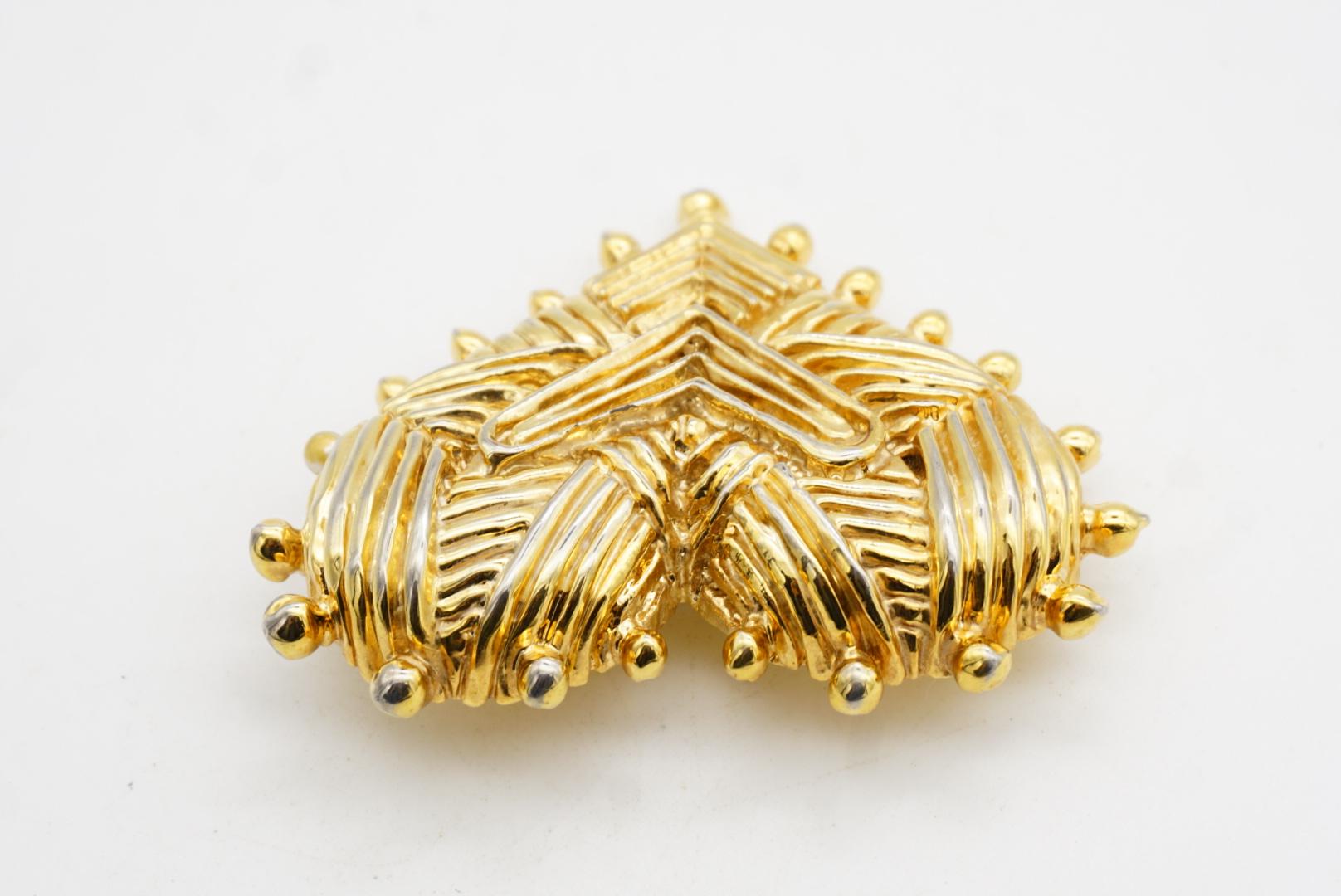 Christian Lacroix Vintage 1990 Gold texturiert riesige Crisscross Herz Dots Brosche im Angebot 6