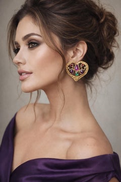 Christian Lacroix Vintage 90s Boucles d'oreilles en forme de coeur avec cabochons en or