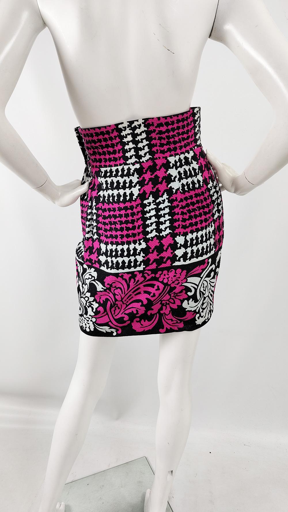 Christian Lacroix Vintage 90s Textured Cotton Houndstooth High Waist Mini Skirt For Sale 2