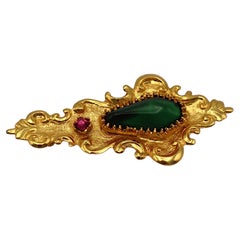 CHRISTIAN LACROIX Broche Vintage Baroque avec Cabochon en Résine et Cristal