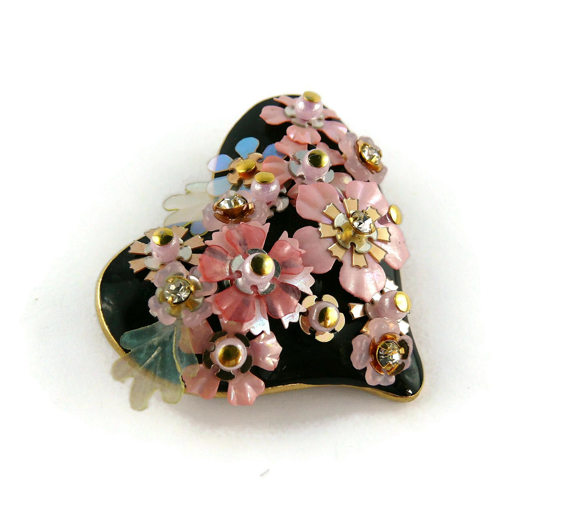 Christian Lacroix Vintage Black Enamel and Flowers Heart Brooch In Good Condition For Sale In Nice, FR