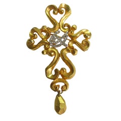 CHRISTIAN LACROIX Vintage Brooch in Gilded Metal and Rhinestones CHRISTIAN LACROIX Retro Brooch in Gilded Metal and Rhinestones