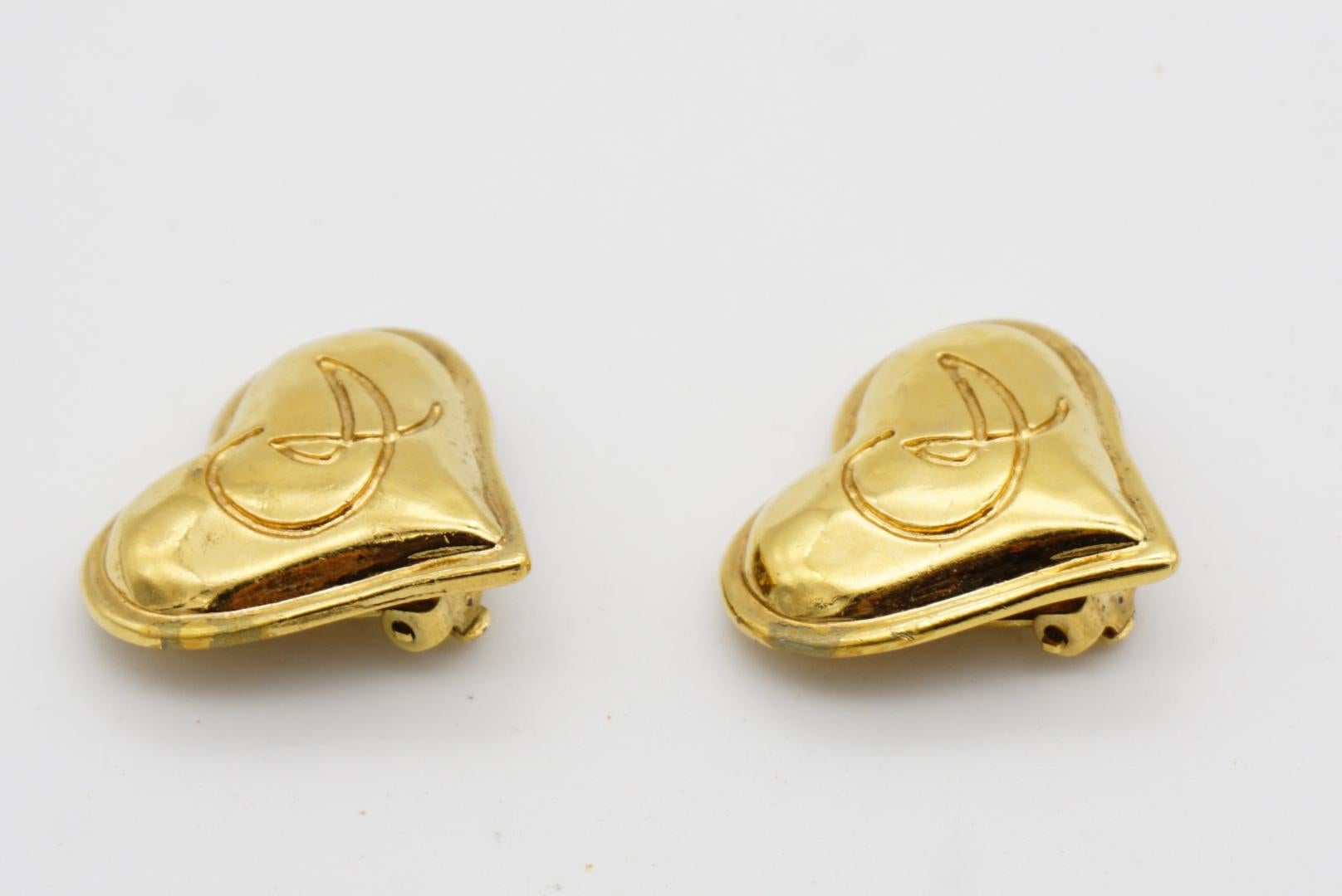 Christian Lacroix Vintage Classic Cross Logo Monogram Heart Love Clip Earrings en venta 5