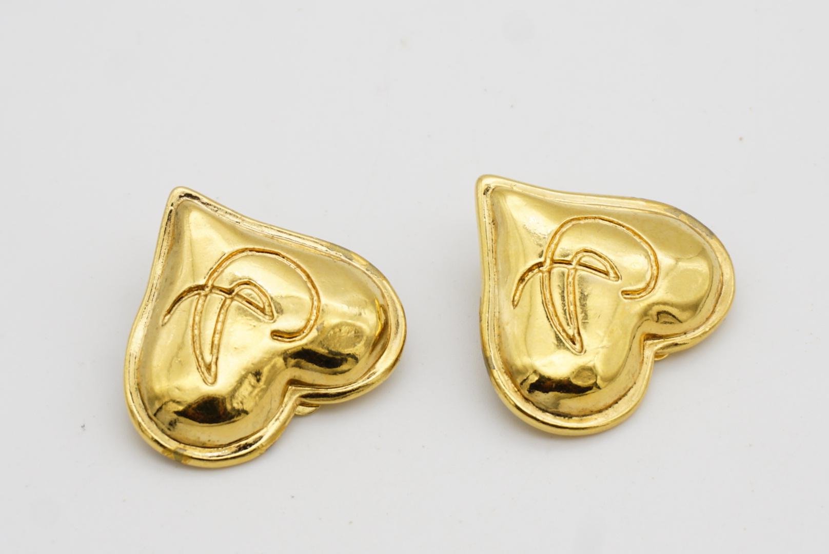 Christian Lacroix Vintage Classic Cross Logo Monogram Heart Love Clip Earrings en venta 3
