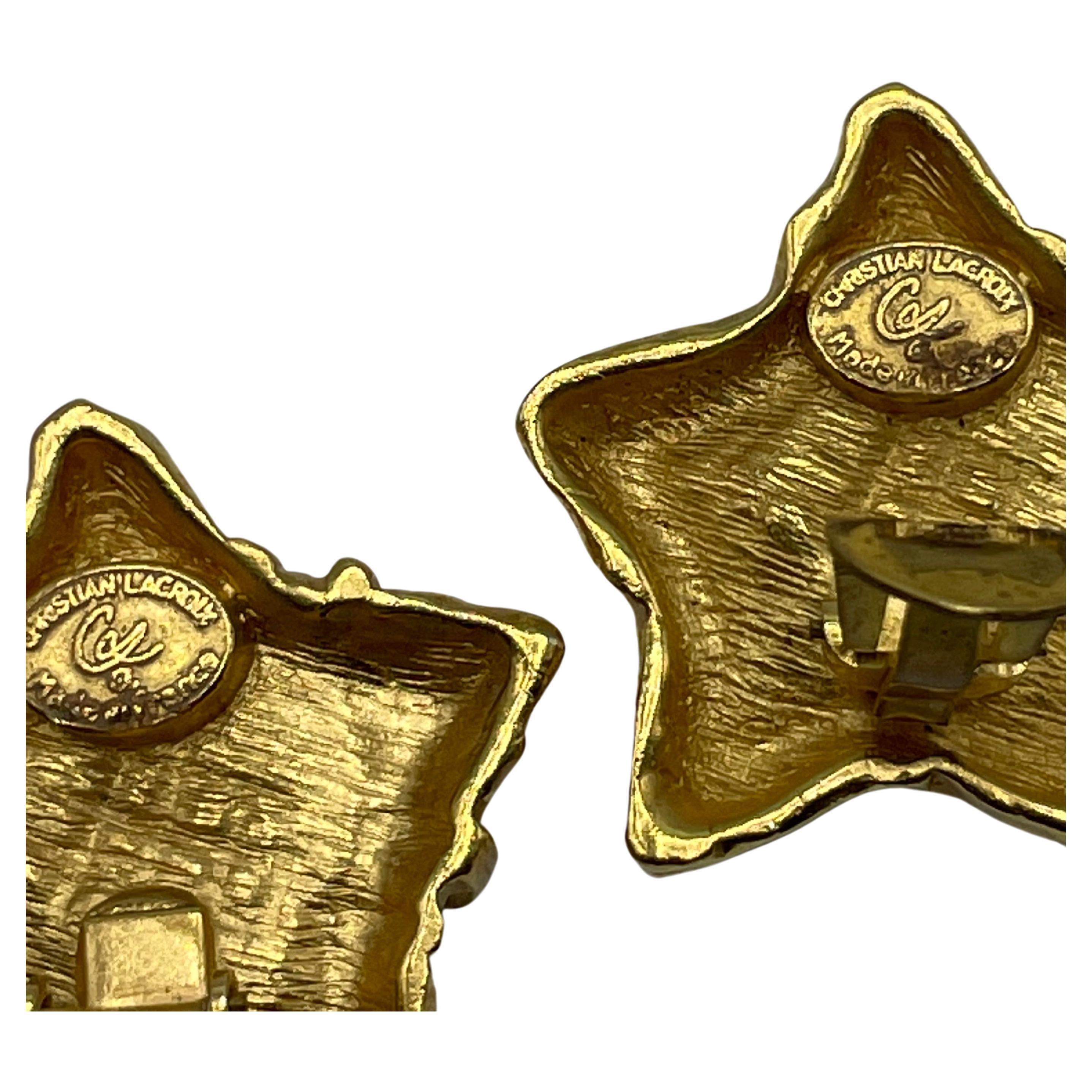 Christian Lacroix  vintage clip on earring gold plated. Sign Christian  Lacroix. Made in France. In perfect condition and quality. 