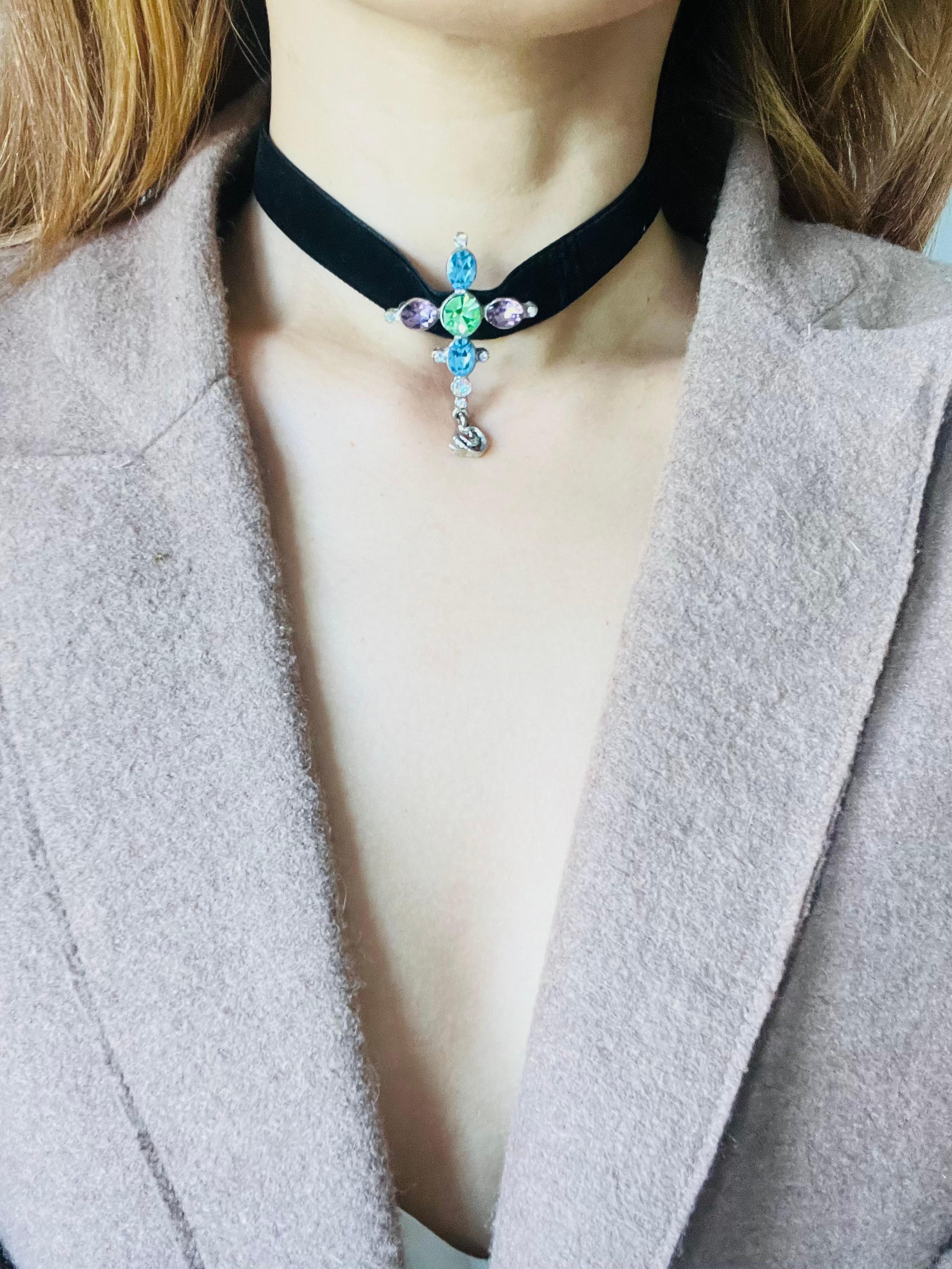 Christian Lacroix Vintage Cross Blue Pink Green Crystals Silver Pendant Brooch For Sale 3