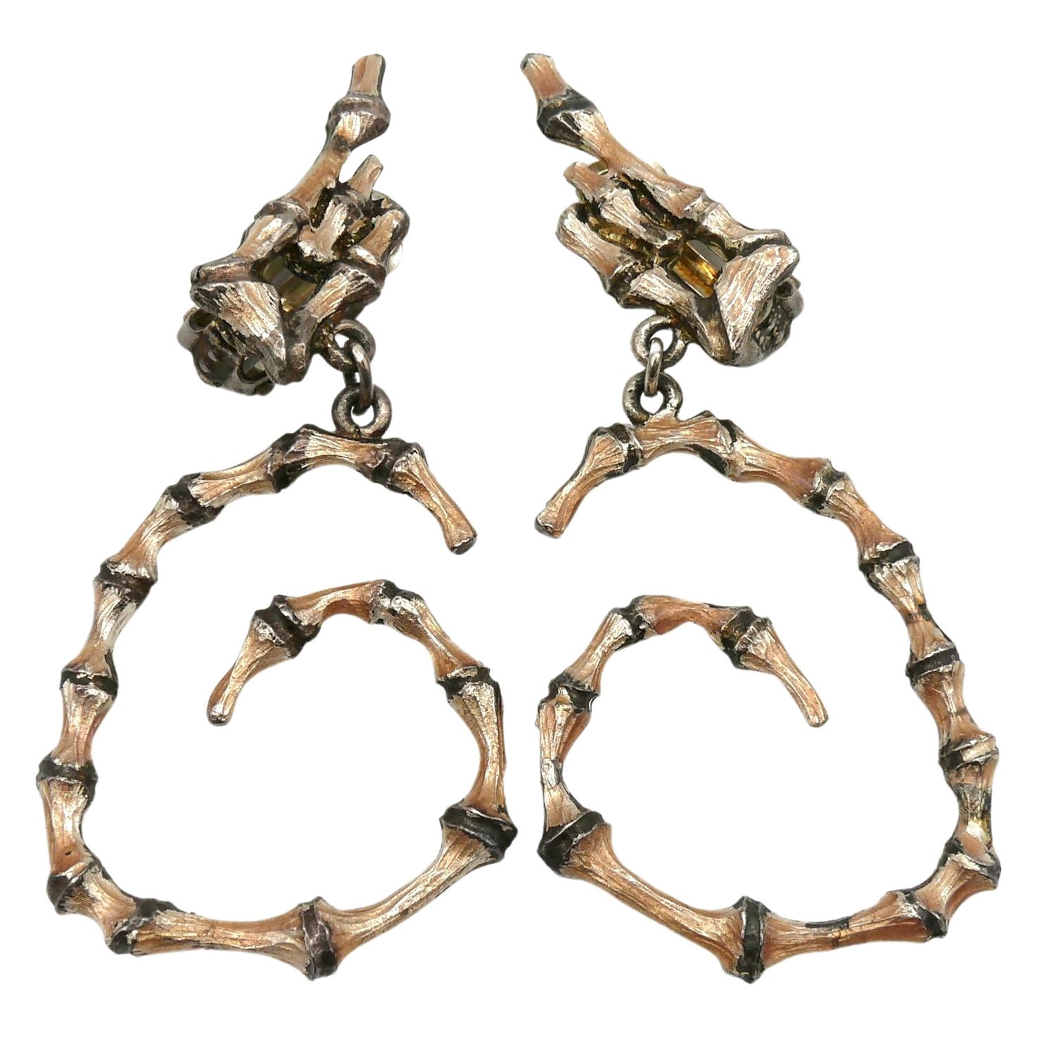 CHRISTIAN LACROIX - Boucles d'oreilles vintage en bambou Design/One, patine vieillie
