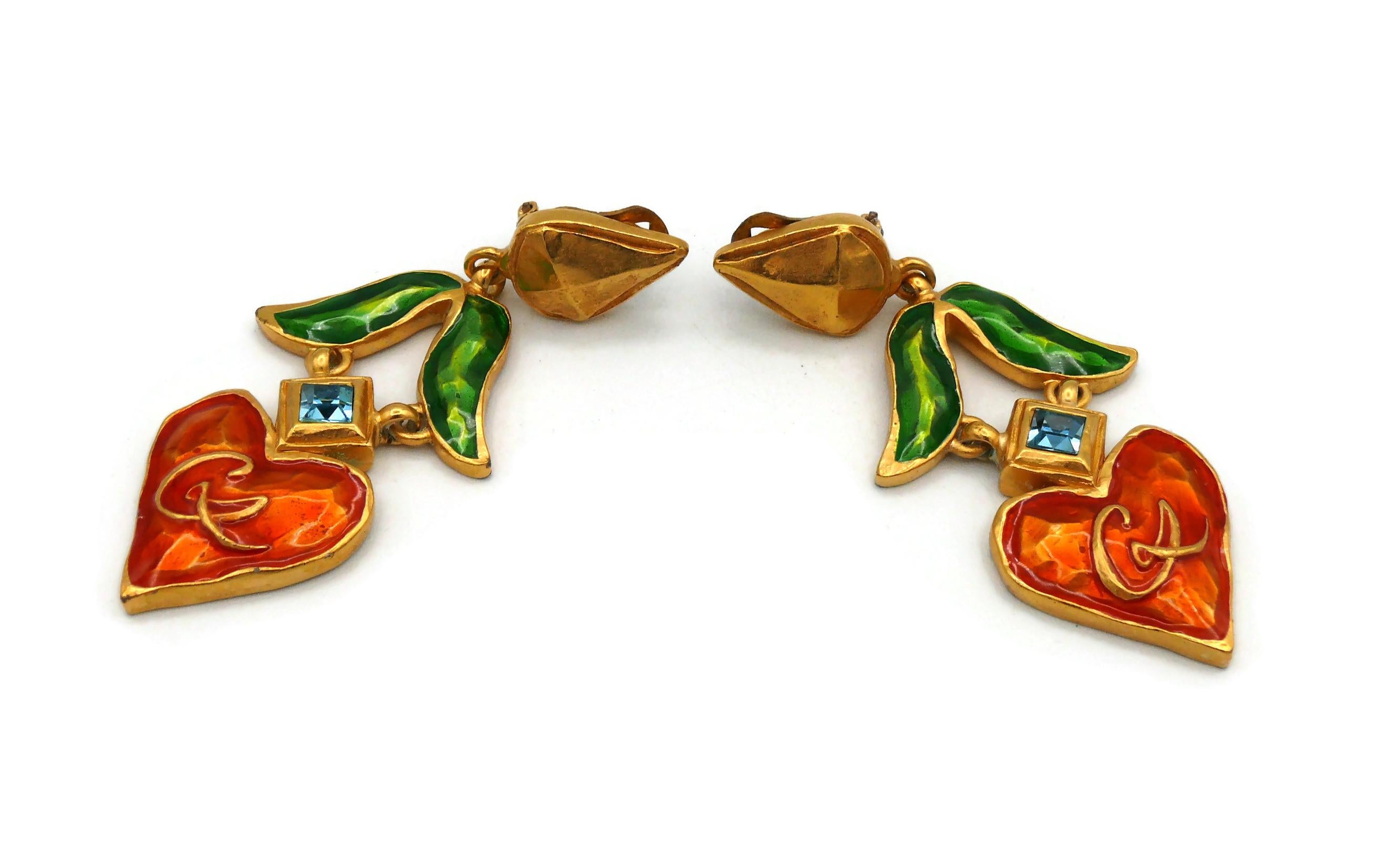 CHRISTIAN LACROIX Vintage Enamel Heart Dangling Earrings In Fair Condition For Sale In Nice, FR