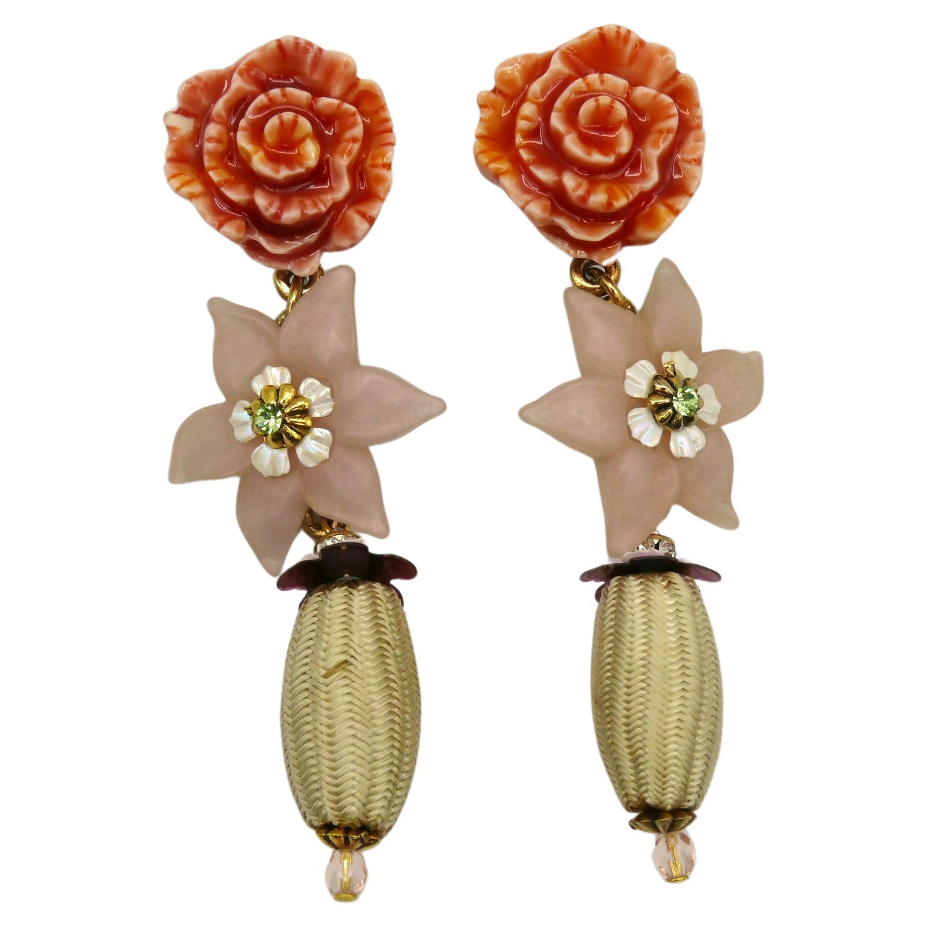 CHRISTIAN LACROIX Pendants d'oreilles vintage à fleurs en vente
