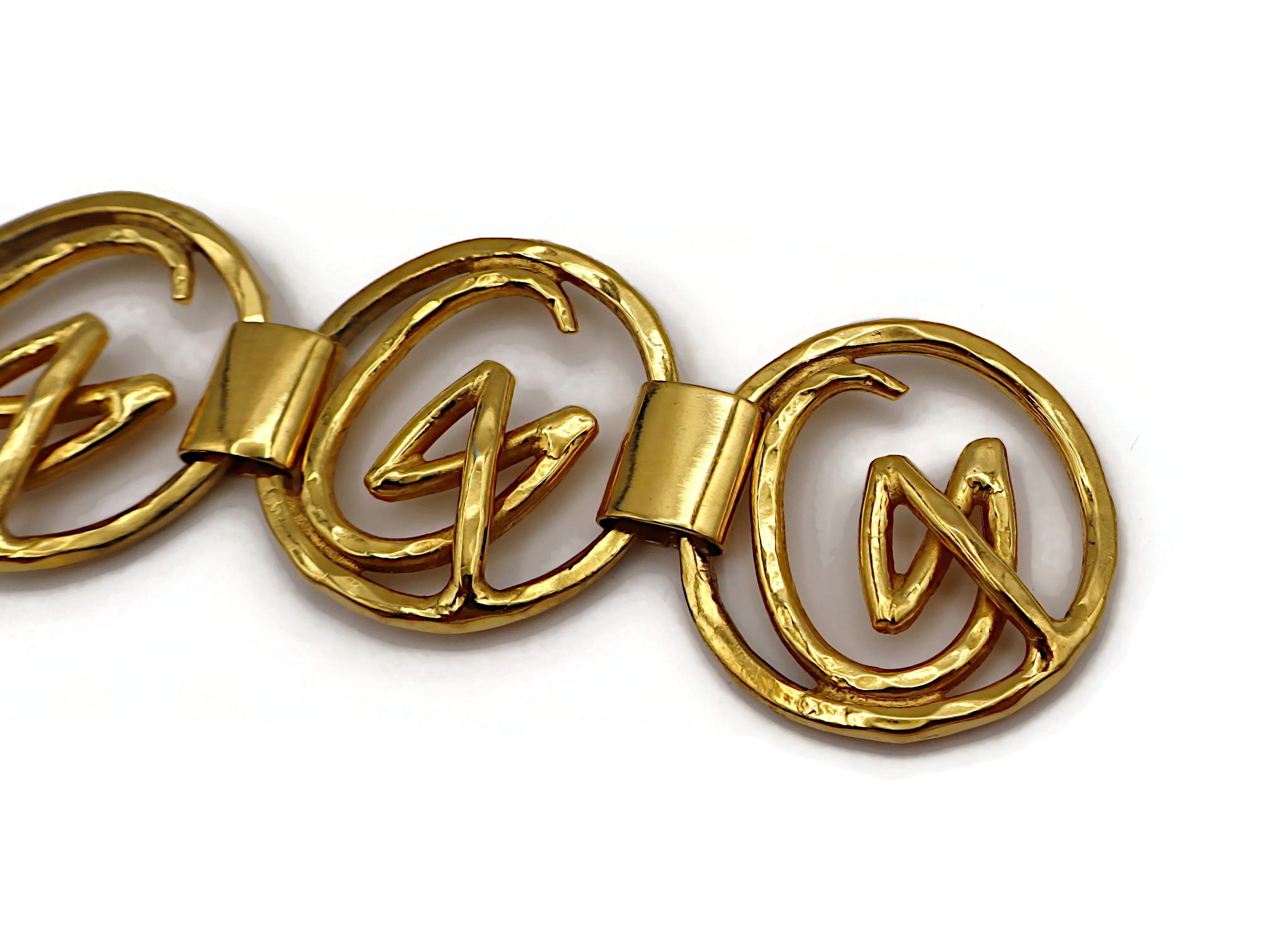 CHRISTIAN LACROIX Bracciale Vintage con Logo Iconico in tonalità oro in vendita 6
