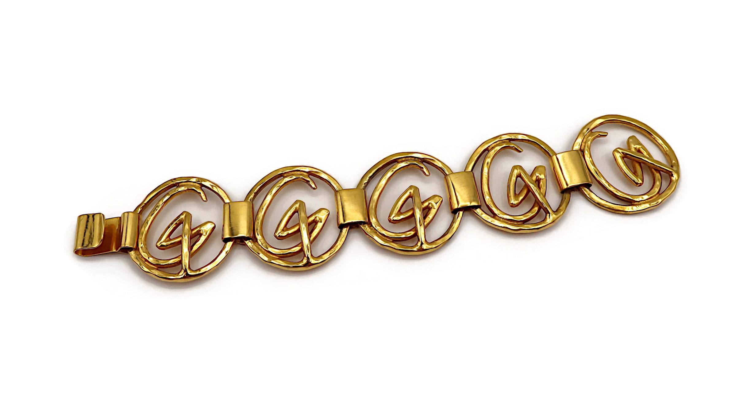 CHRISTIAN LACROIX Bracciale Vintage con Logo Iconico in tonalità oro in vendita 2