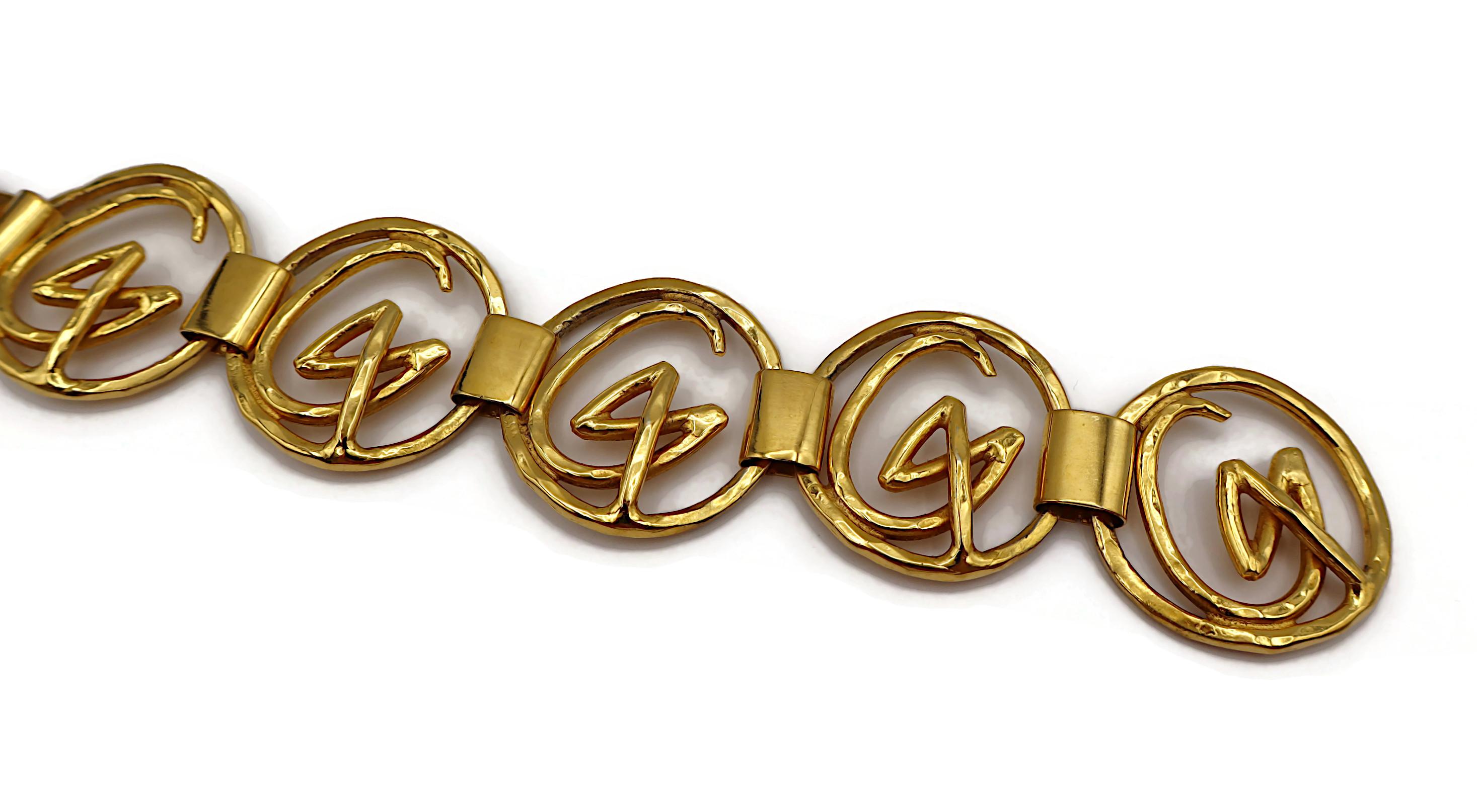 CHRISTIAN LACROIX Bracciale Vintage con Logo Iconico in tonalità oro in vendita 5