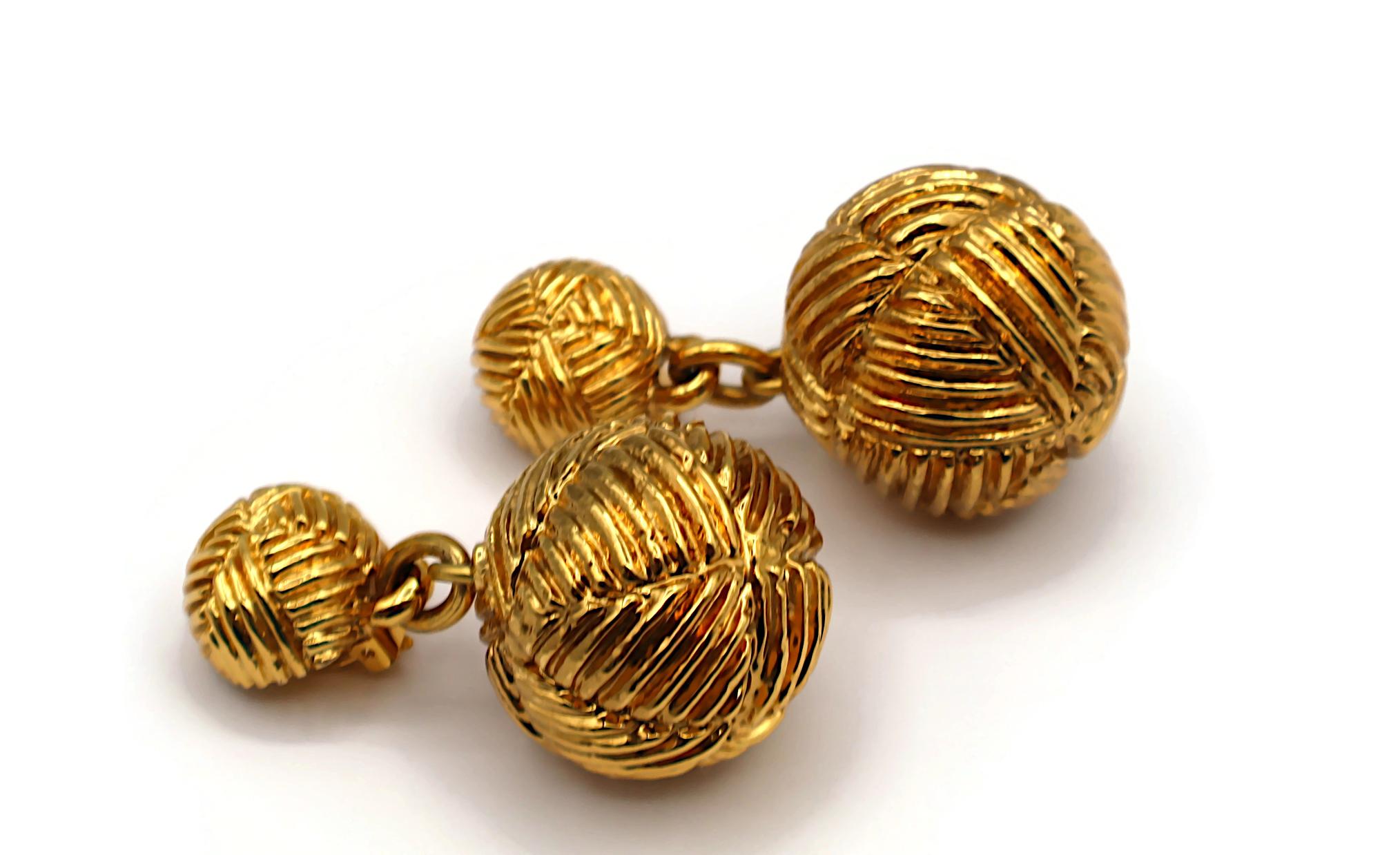 De las mujeres CHRISTIAN LACROIX Pendientes Colgantes Bola Masiva Vintage Tono Oro en venta