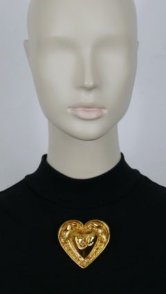 CHRISTIAN LACROIX Vintage Gold Tone Resin Heart Brooch