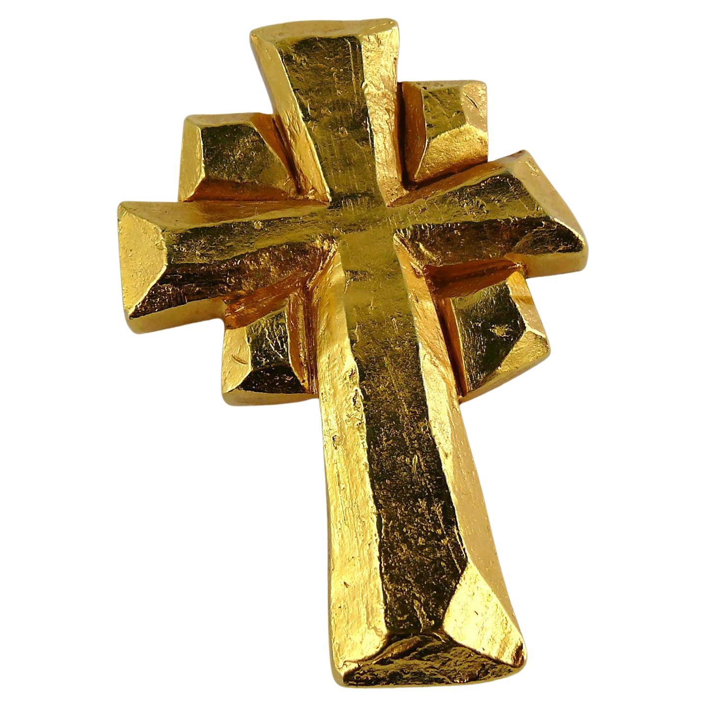 Christian Lacroix Vintage Gold Toned Brutalist Cross Brooch Pendant For Sale
