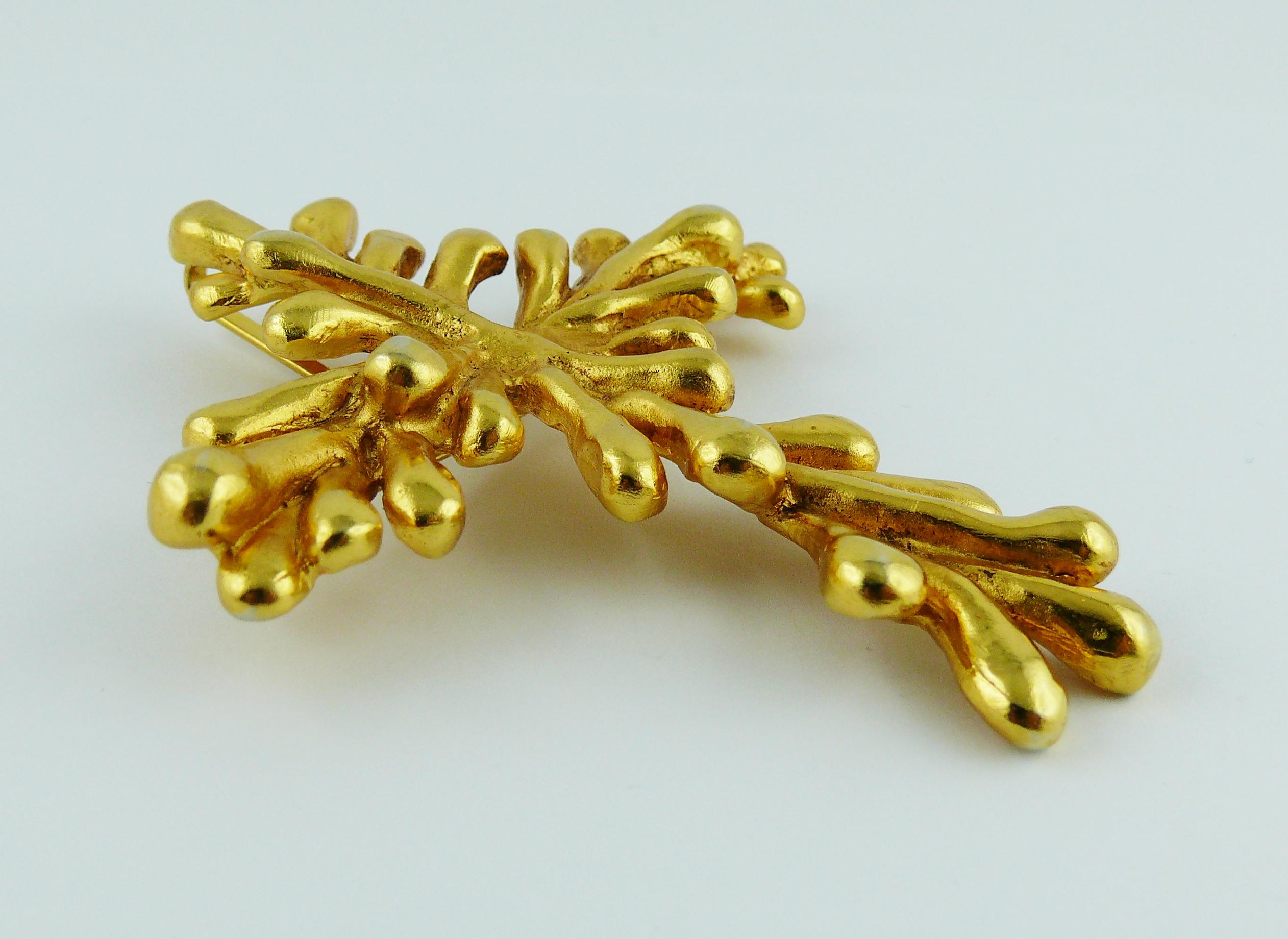 Christian Lacroix Vintage Gold Toned Cross Pendant Necklace 4