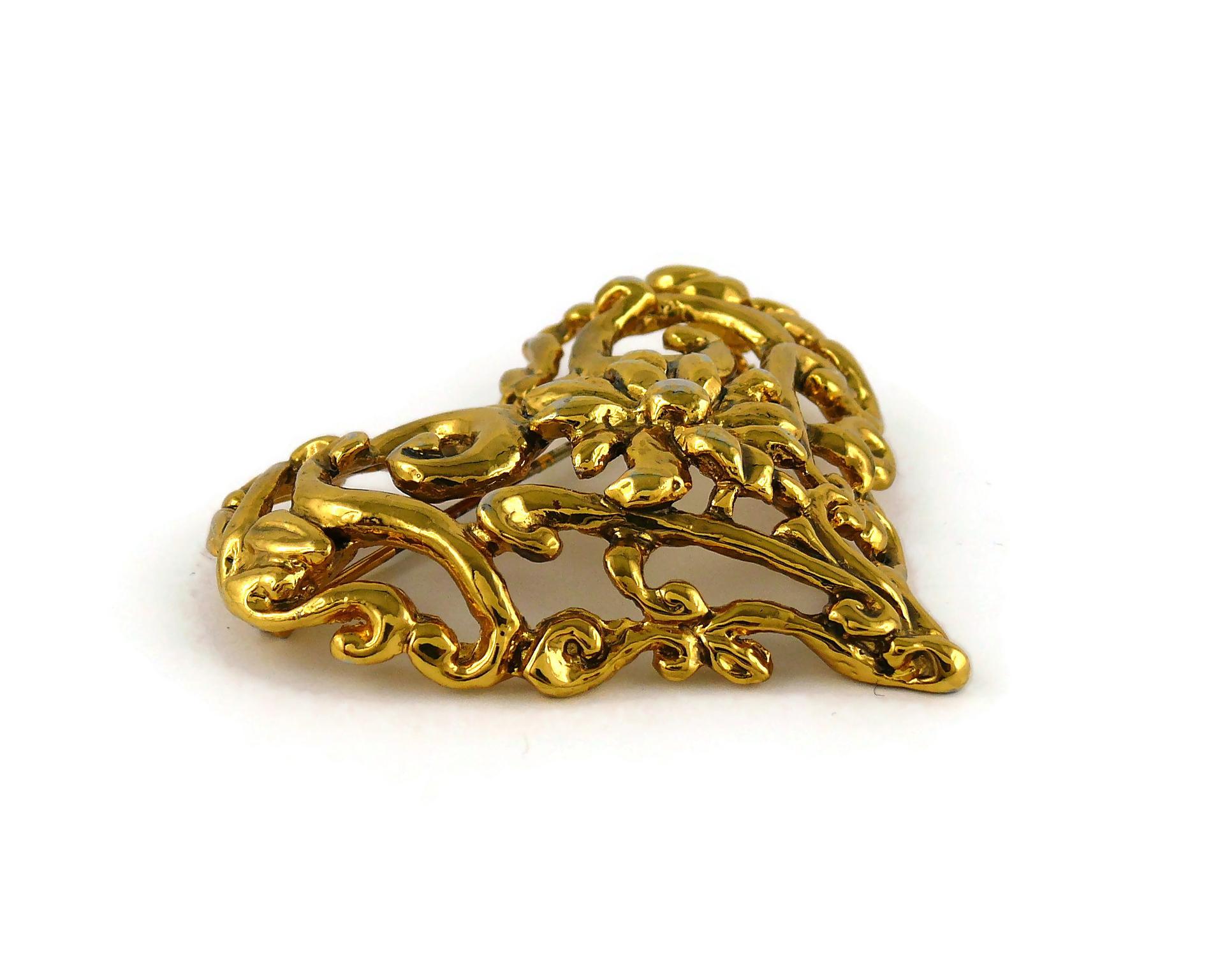 Christian Lacroix Vintage Gold Toned Heart Brooch 2