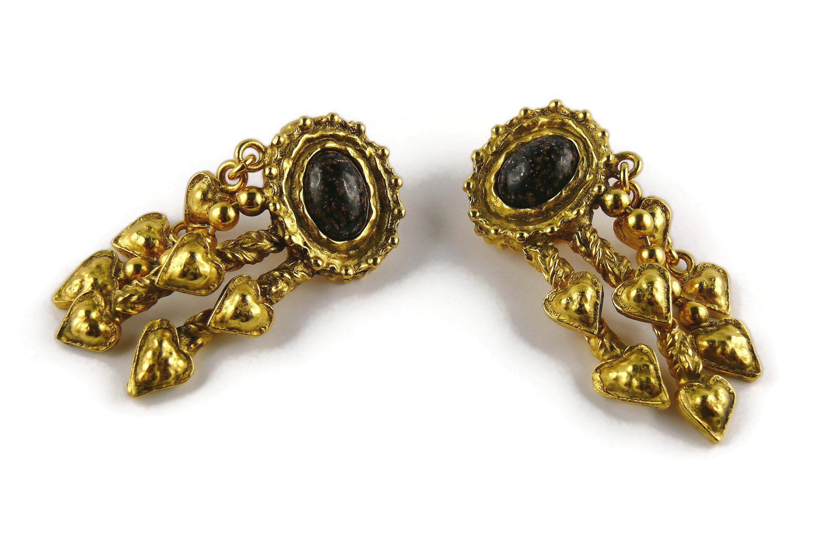 Christian Lacroix Vintage Gold getönte herzförmige Anhänger baumelnde Ohrringe im Zustand „Gut“ im Angebot in Nice, FR