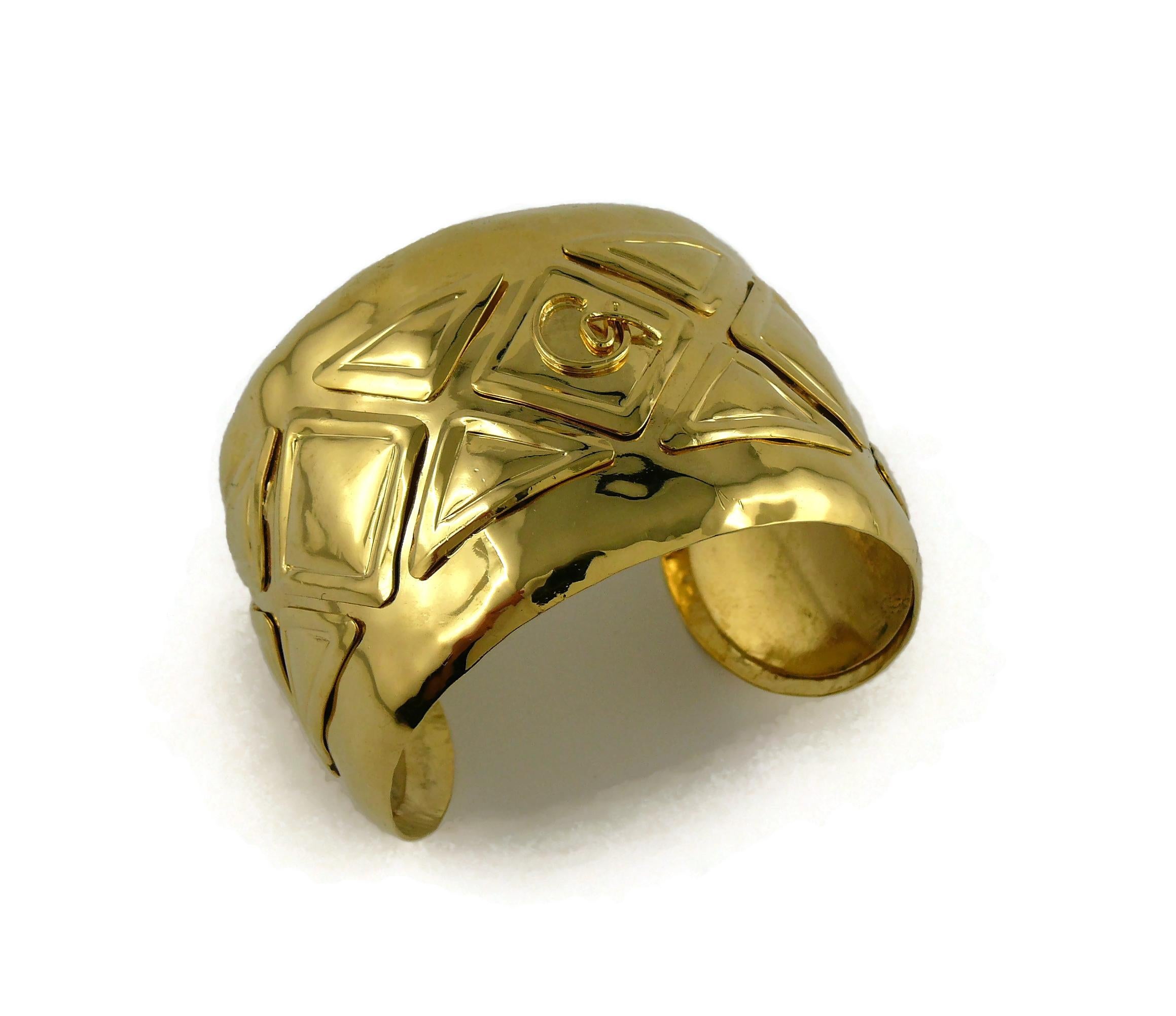 Christian Lacroix Vintage Gold Toned Logo Cuff Bracelet In Good Condition For Sale In Nice, FR