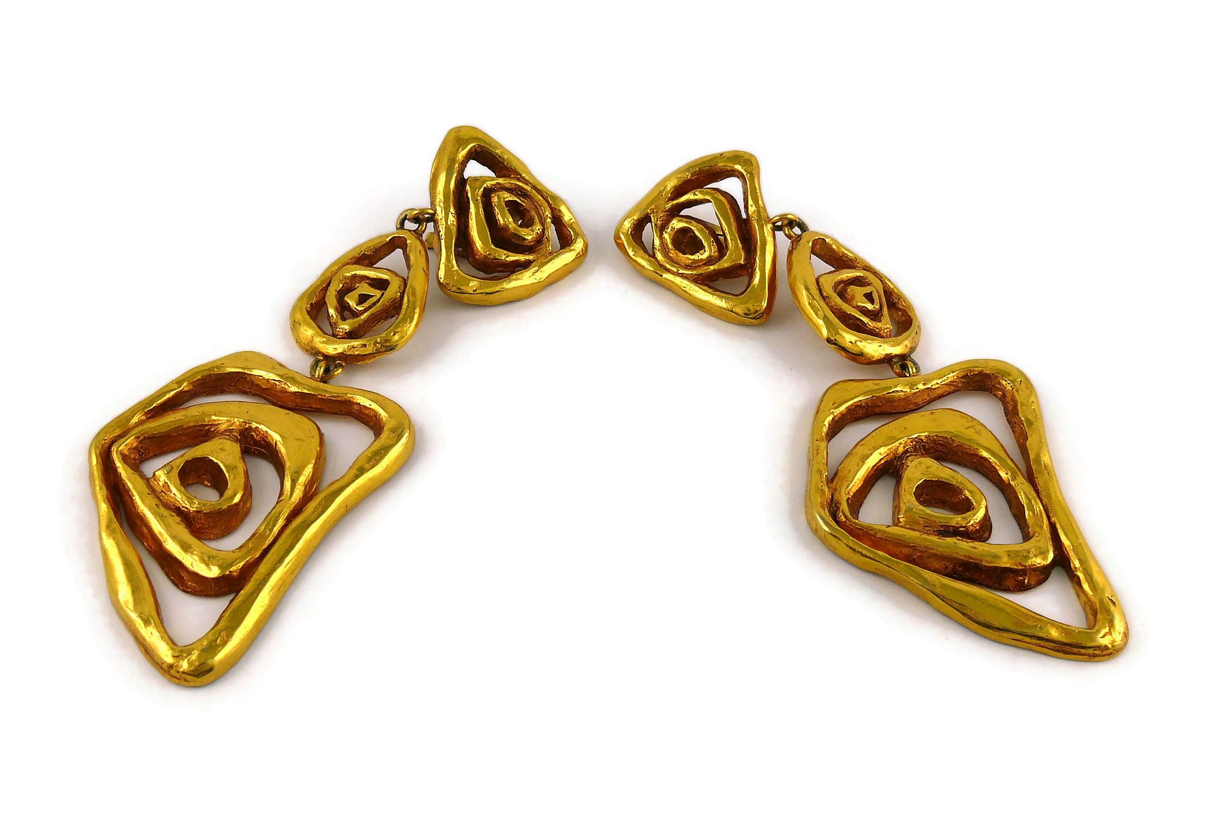 Christian Lacroix Vintage Gold Toned Massive Spirals Dangling Earrings In Excellent Condition In Nice, FR