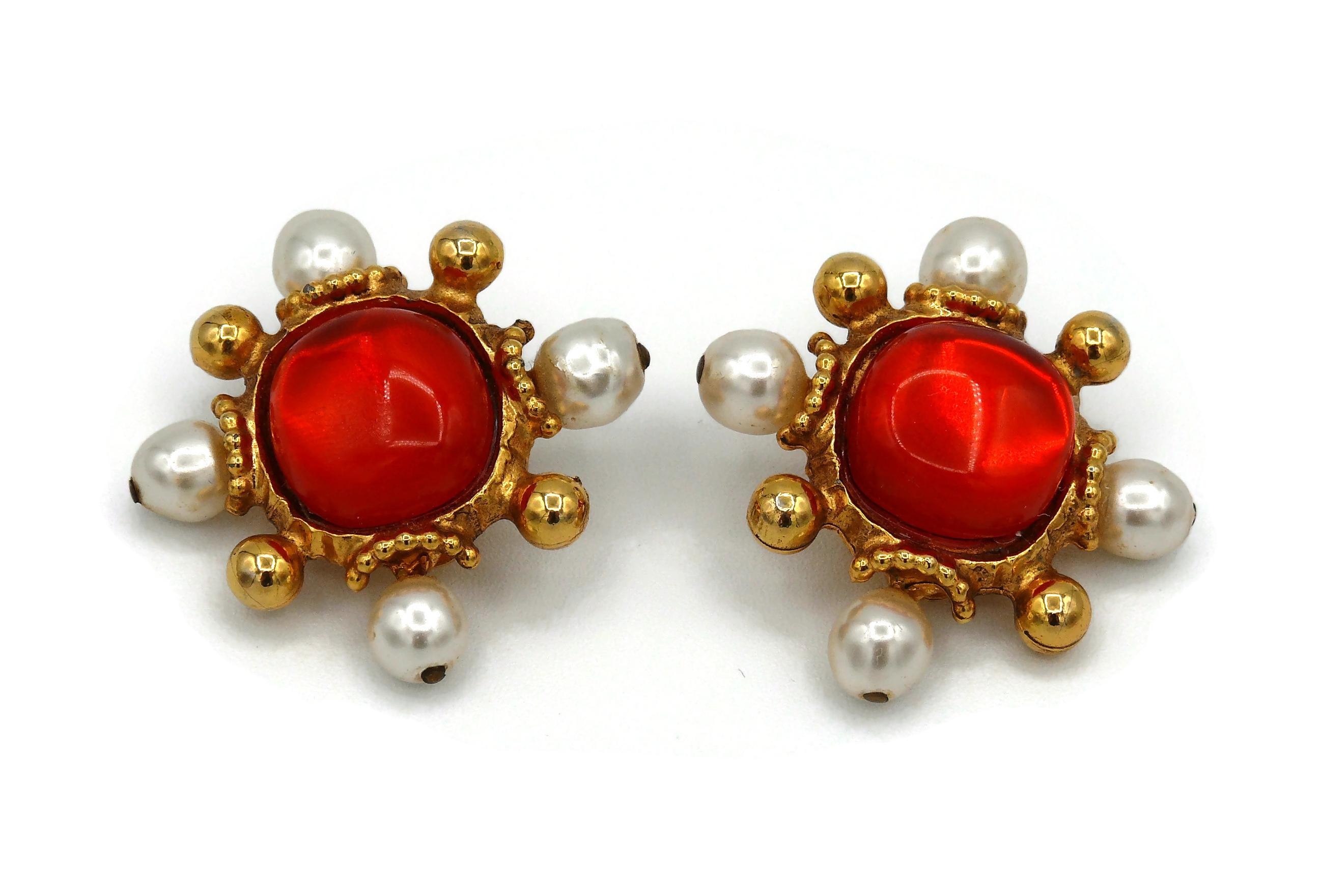 Christian Lacroix Vintage Gold Toned Orange Resin Cabochon Clip-On Earrings In Good Condition For Sale In Nice, FR