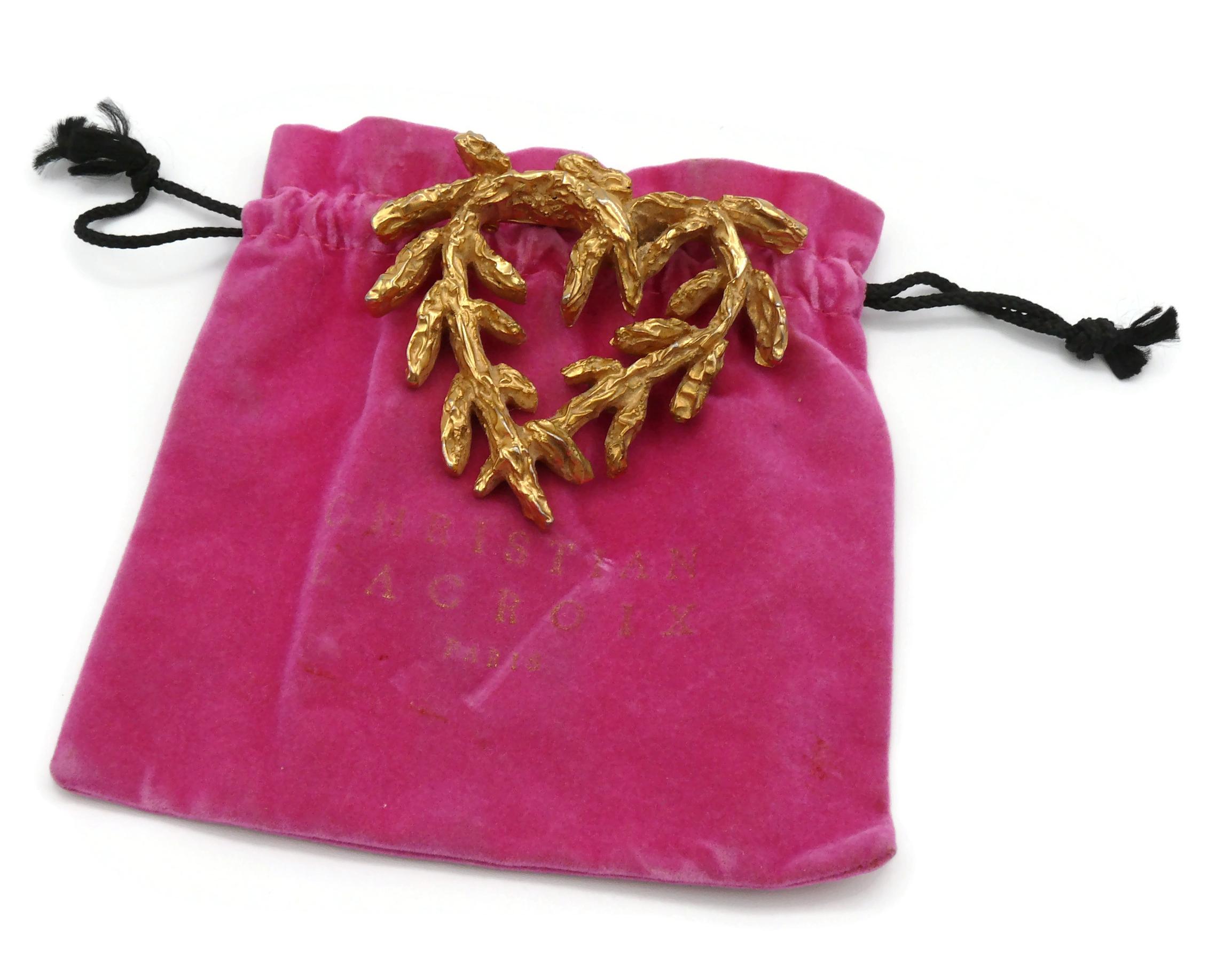 CHRISTIAN LACROIX Vintage Resin Branches Heart Brooch In Good Condition For Sale In Nice, FR