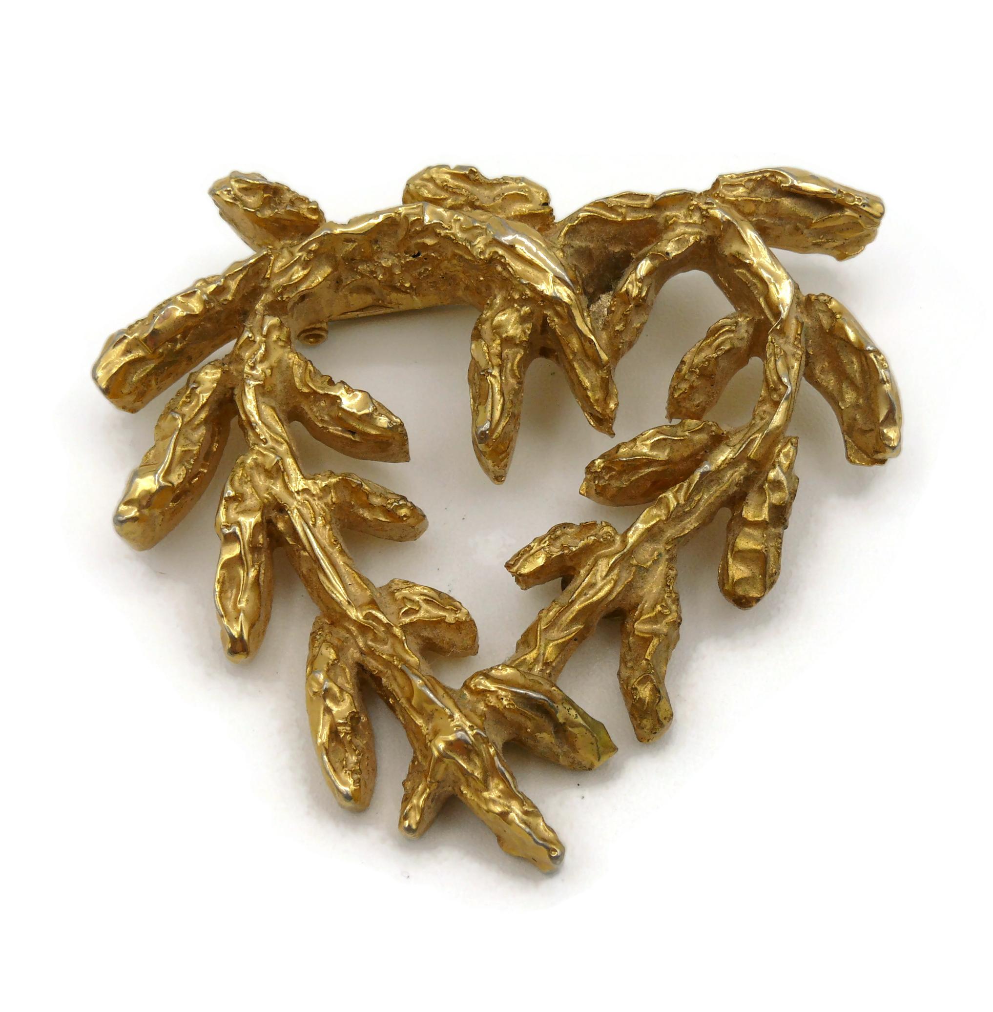 CHRISTIAN LACROIX Vintage Resin Branches Heart Brooch For Sale 2