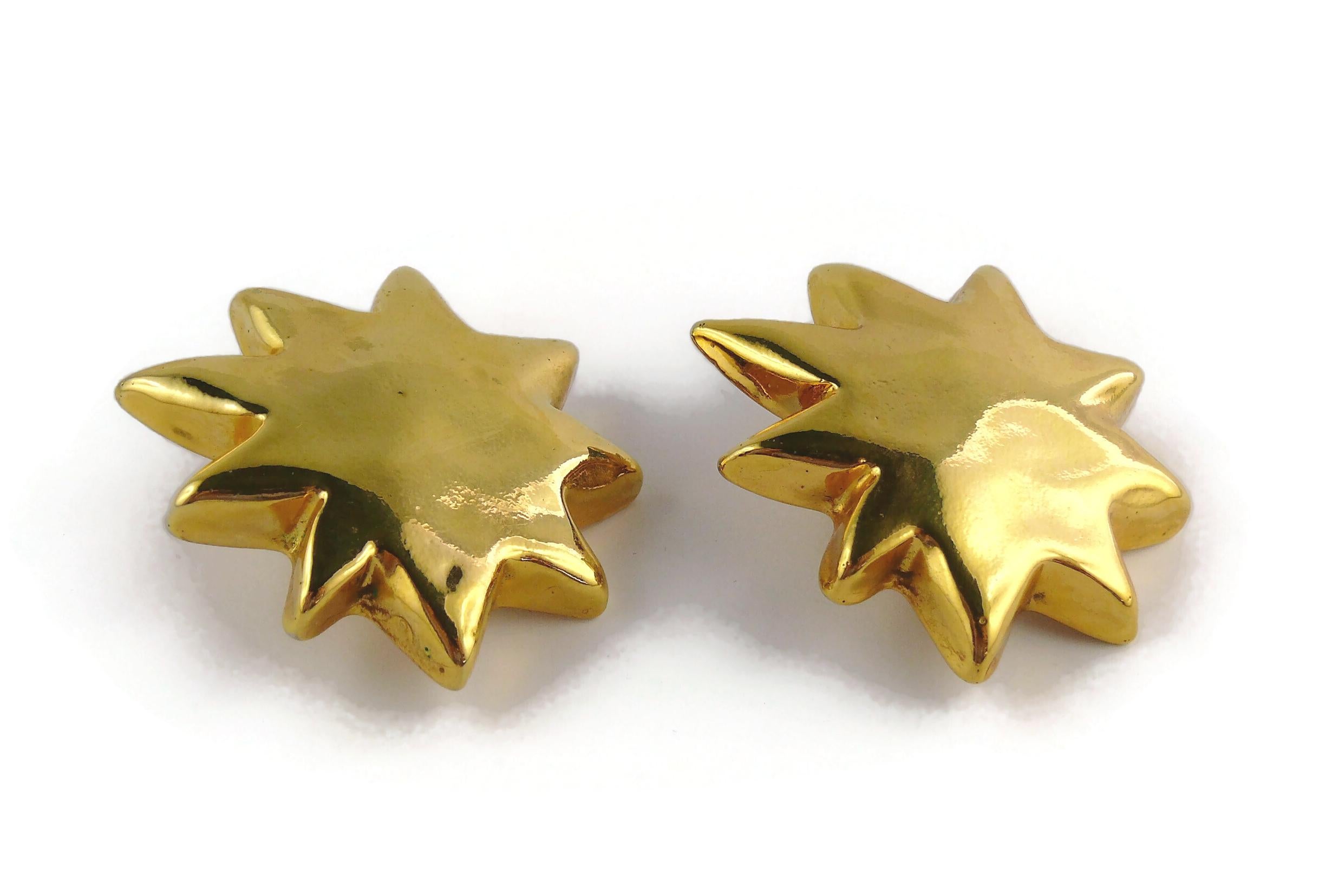 Women's Christian Lacroix Vintage Gold Toned Resin Iconic Starburst Clip-On Earrings For Sale