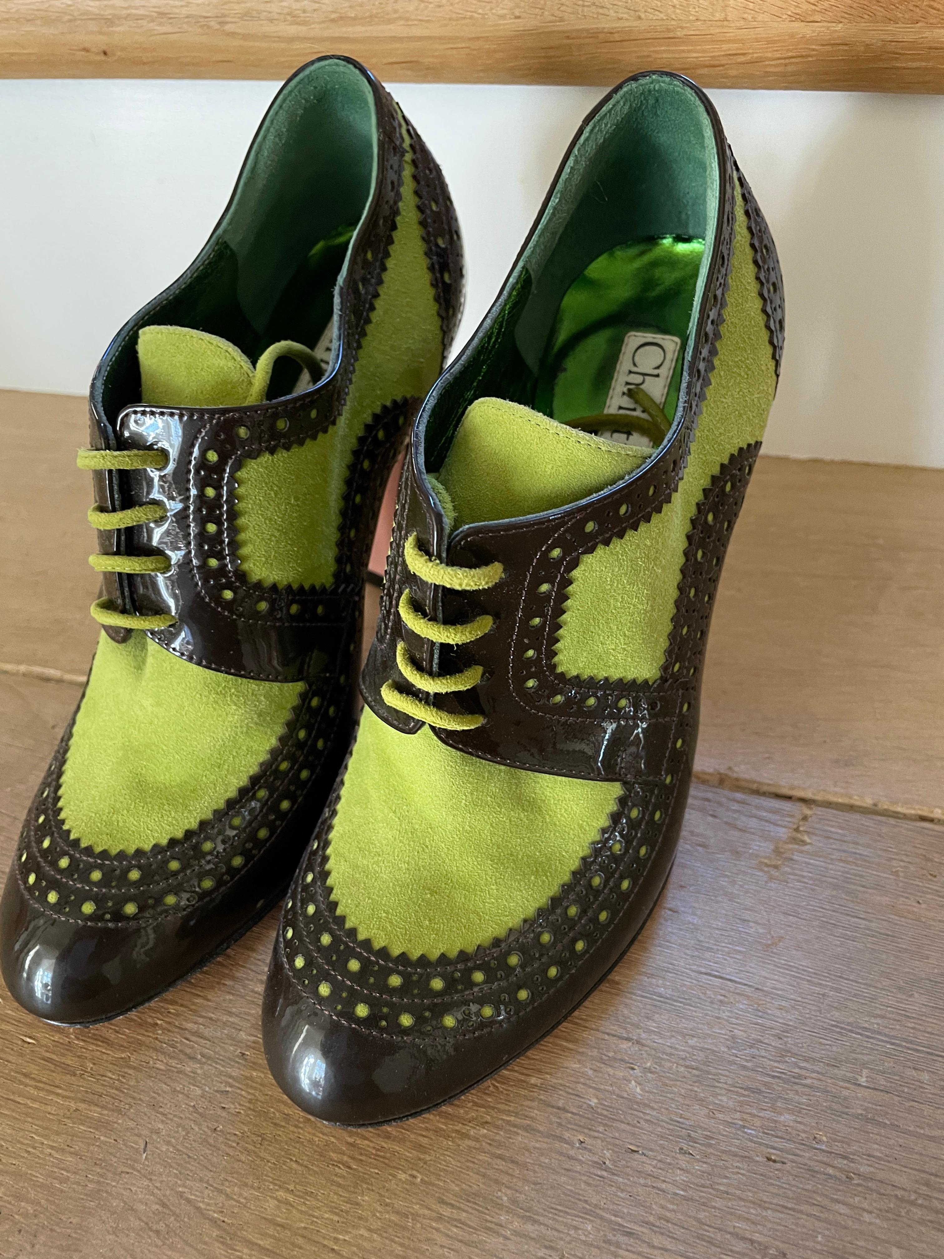 Christian Lacroix Vintage Green Suede and Patent Leather Spectator Pumps
Size 6.5
Excellent pre owned condition